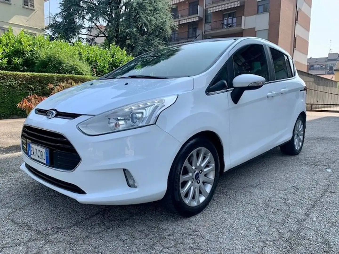 Ford B-Max 1.5 TDCi 95cv Titanium FULL OPTIONAL Blanco - 1