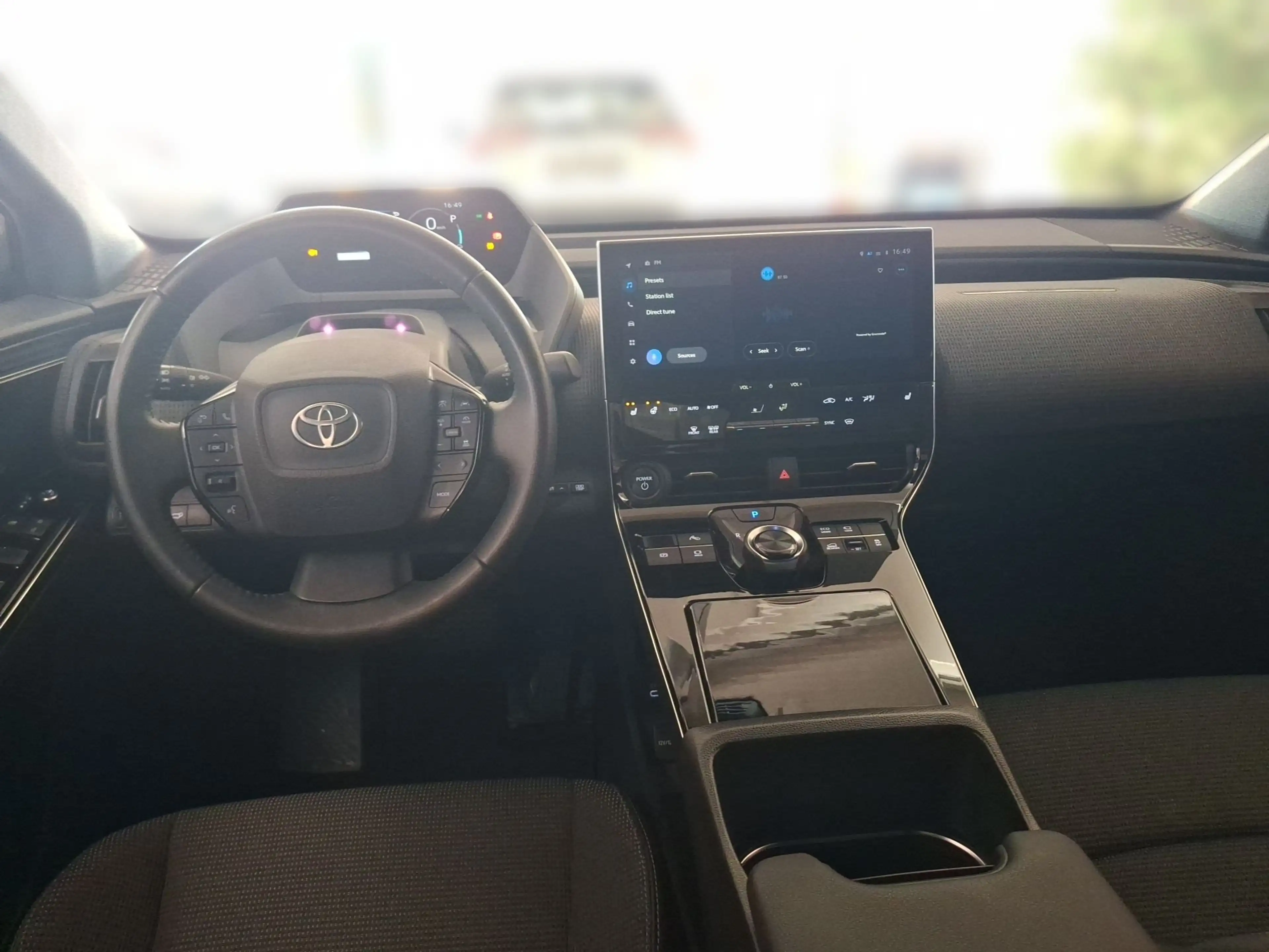 Toyota bZ4X ACC+LED+Navi+SHZ+2xKlima+360+Kam.+KeyLess — photo 15