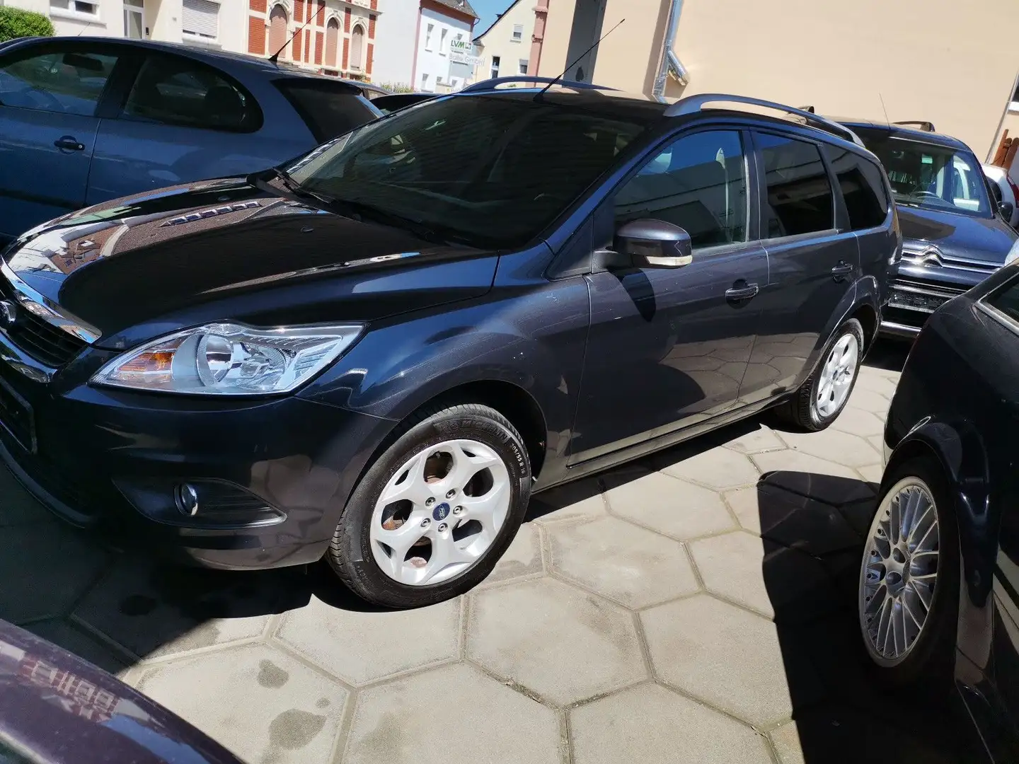 Ford Focus Turnier Viva Grau - 1