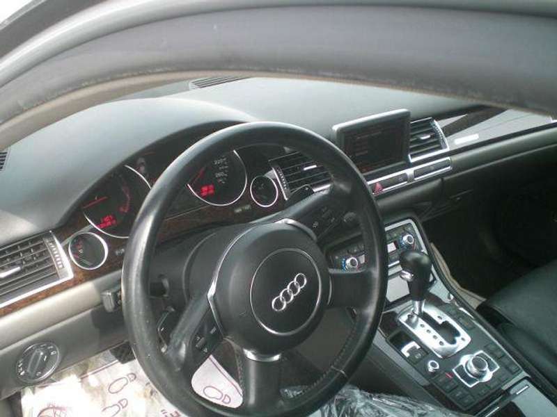 Audi A8 4.2 V8 TDI LIMOUSINE DPF AVUS QUATTRO TIPTRONIC A