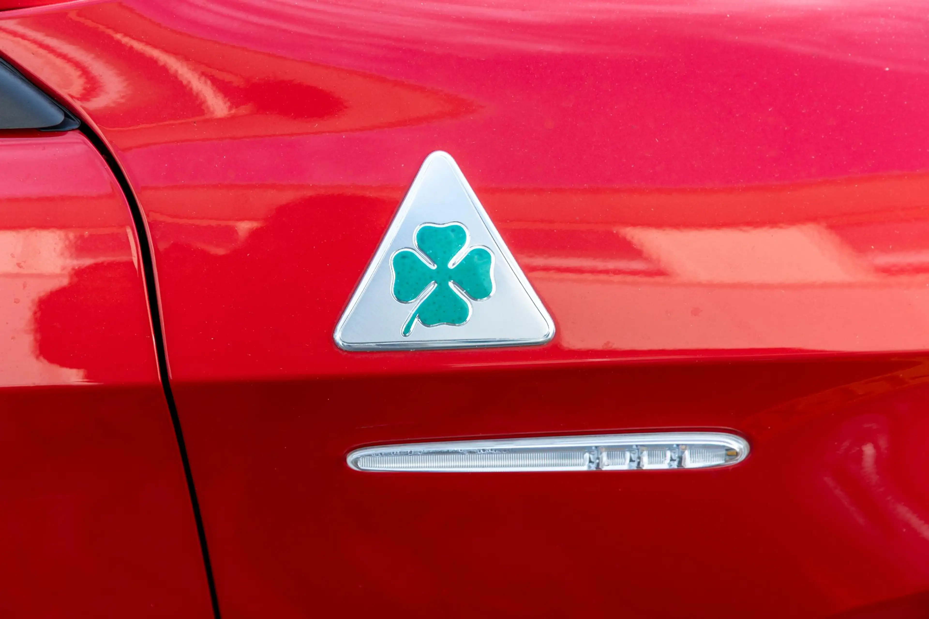 Alfa Romeo Giulietta 1.7 TBi Quadrifoglio Verde — photo 5
