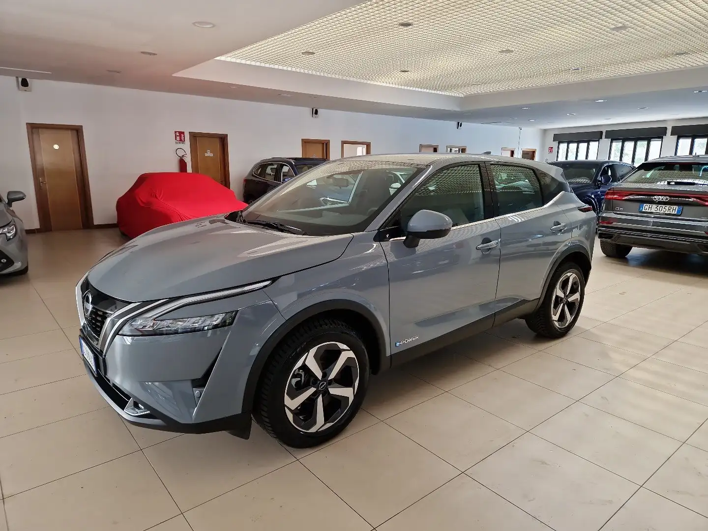 Nissan Qashqai e-Power Hybrid auto Adaptive Cruise LED Cerchi18” Grau - 1