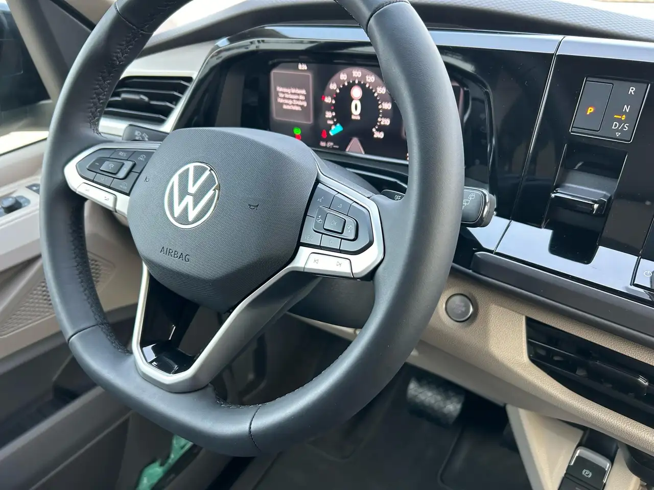 Volkswagen T7 Multivan Life 2.0 TDI DSG / Matrix-LED 8