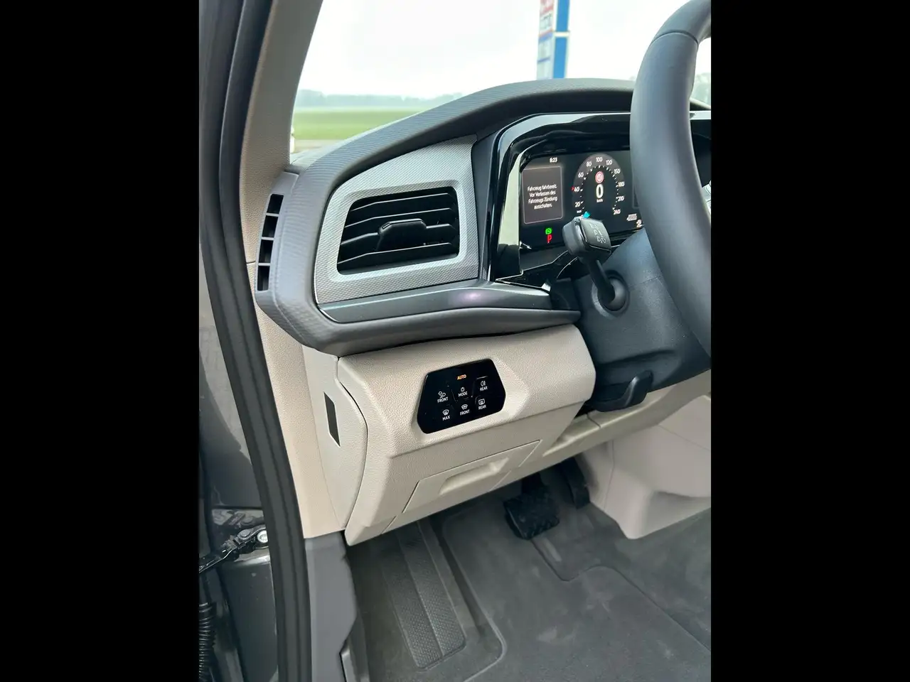 Volkswagen T7 Multivan Life 2.0 TDI DSG / Matrix-LED 5
