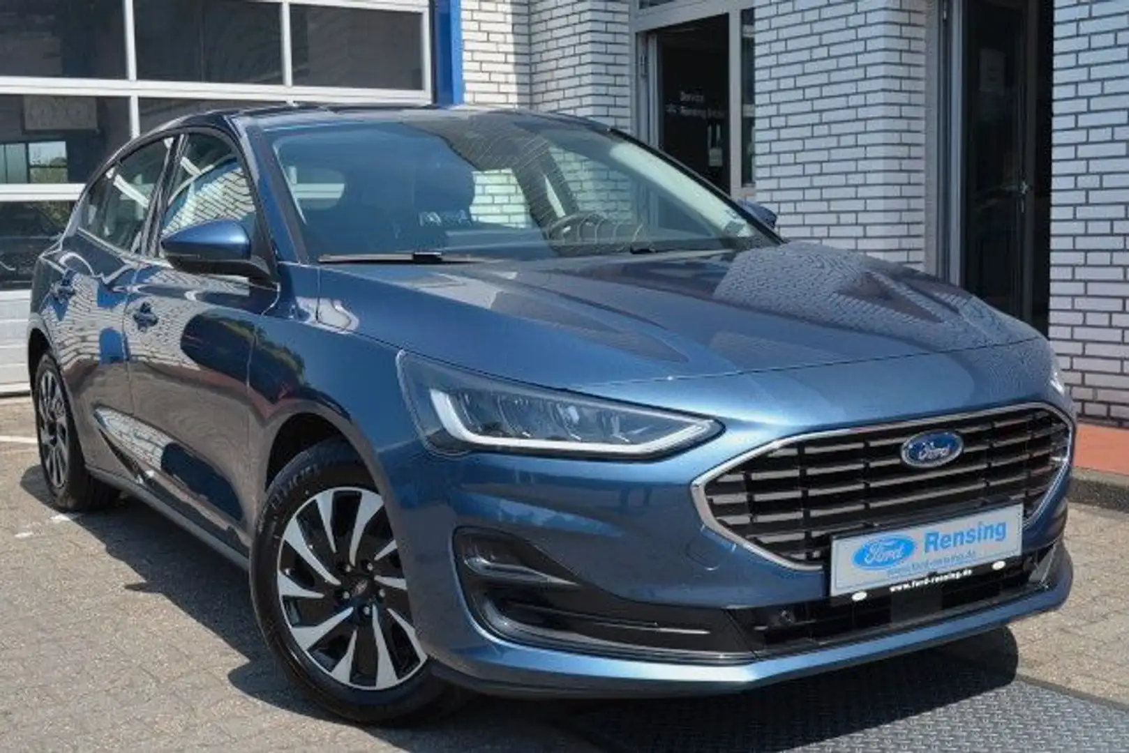 Ford Focus Lim. Titanium Automatik AHK Kamera BangOlu Blau - 1