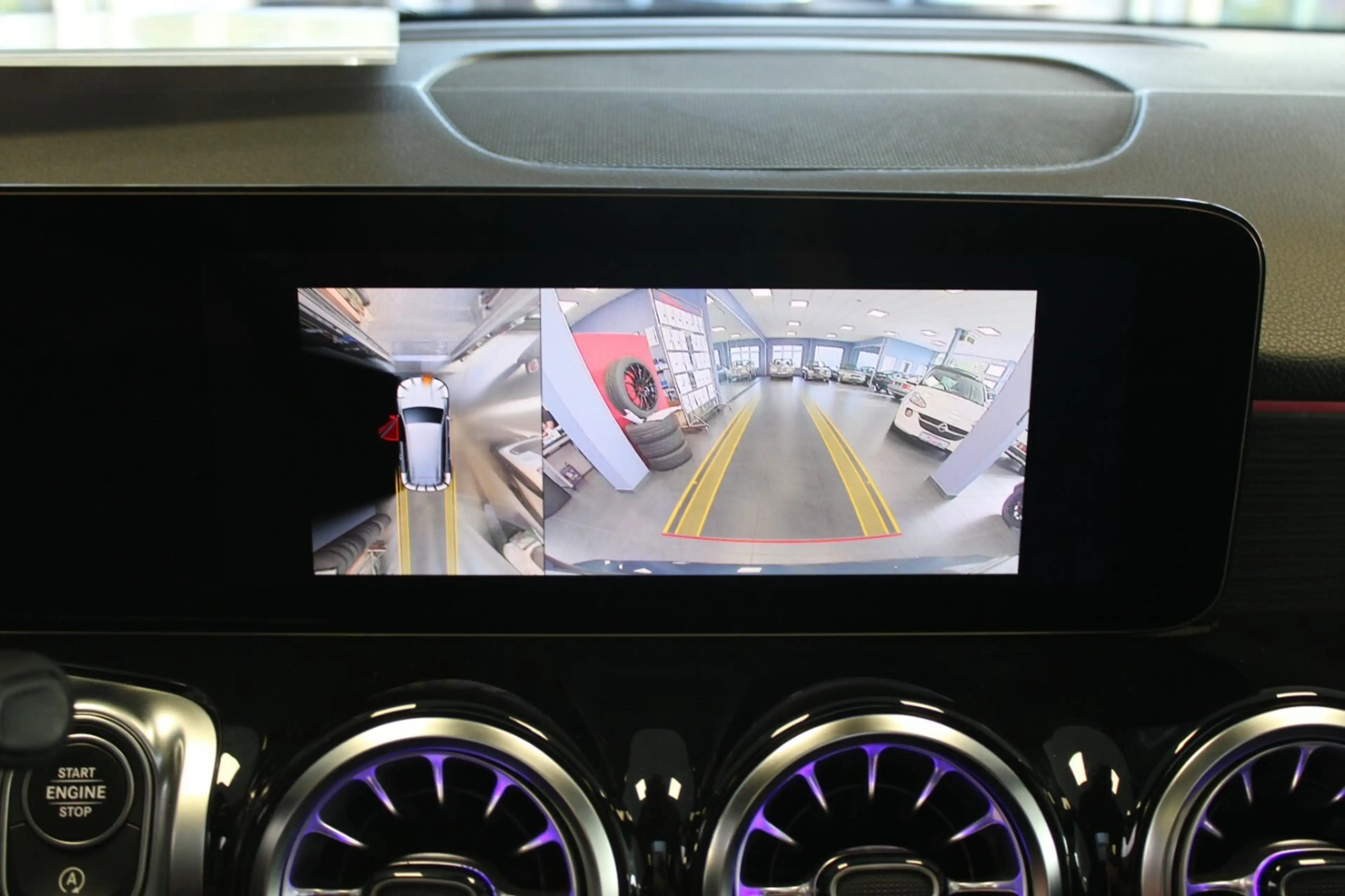 Mercedes-Benz GLB 250 8G-DCT AMG Line — photo 12