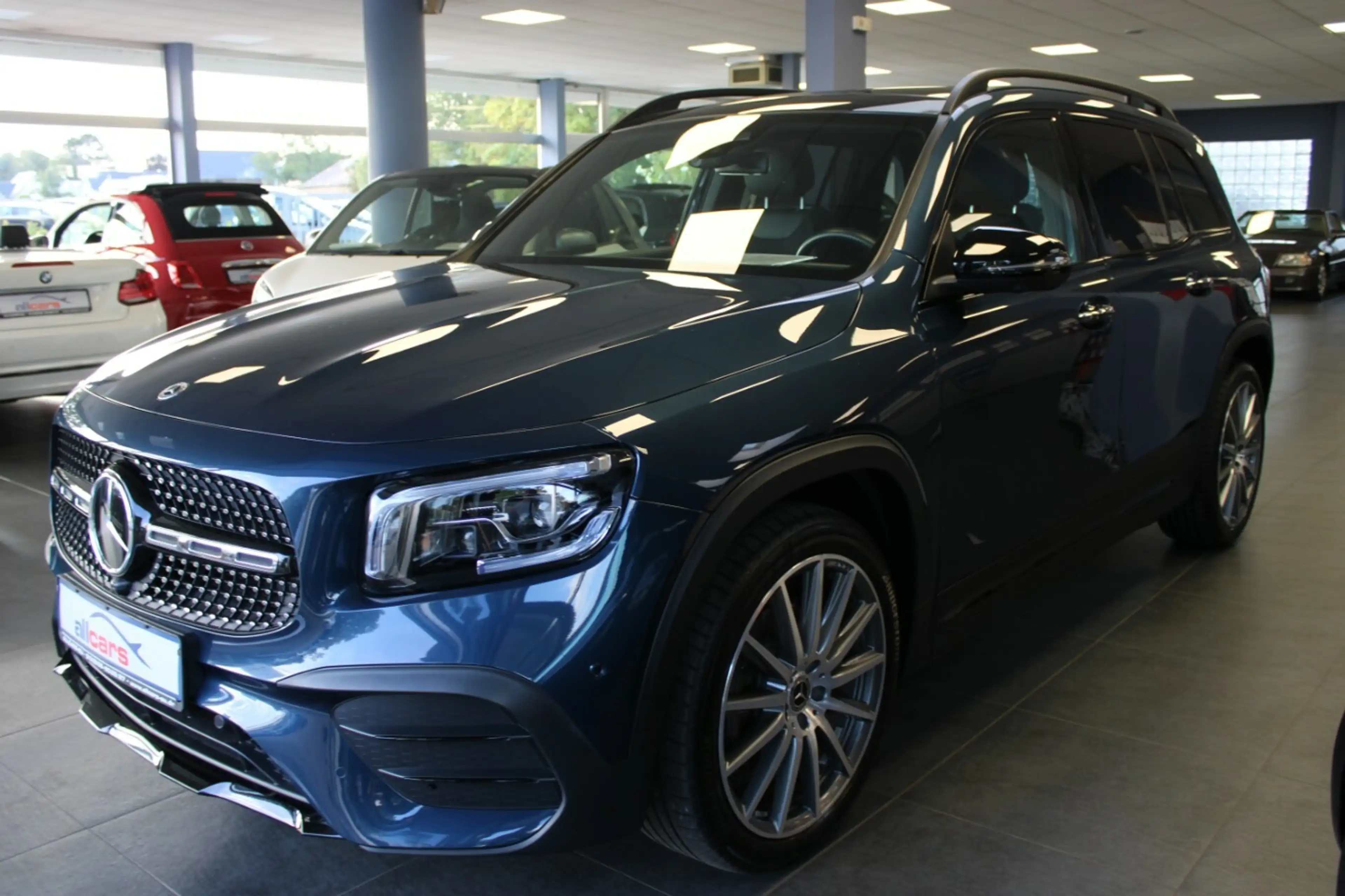 Mercedes-Benz GLB 250 8G-DCT AMG Line — photo 3
