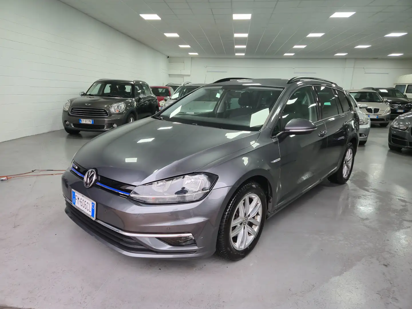 Volkswagen Golf Variant Golf VII 2017 Variant 1.4 tgi Executive 110cv Grau - 1
