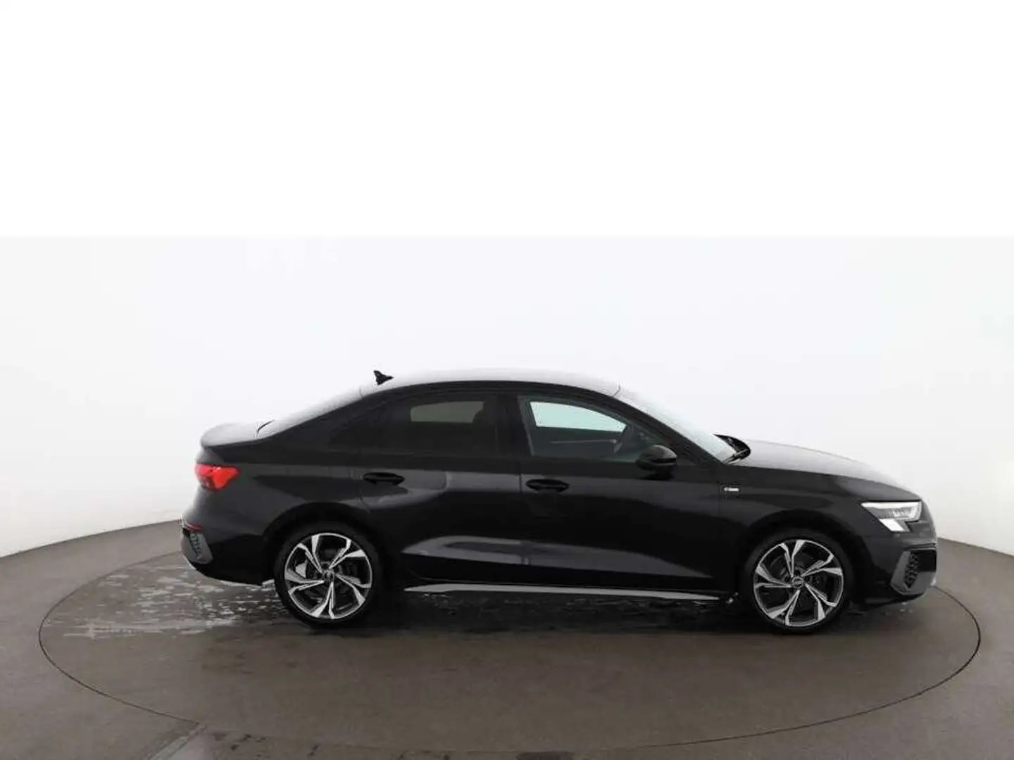 Audi A3 Limousine 40 TDI quattro S-Line Aut MATRIX NAV Schwarz - 2