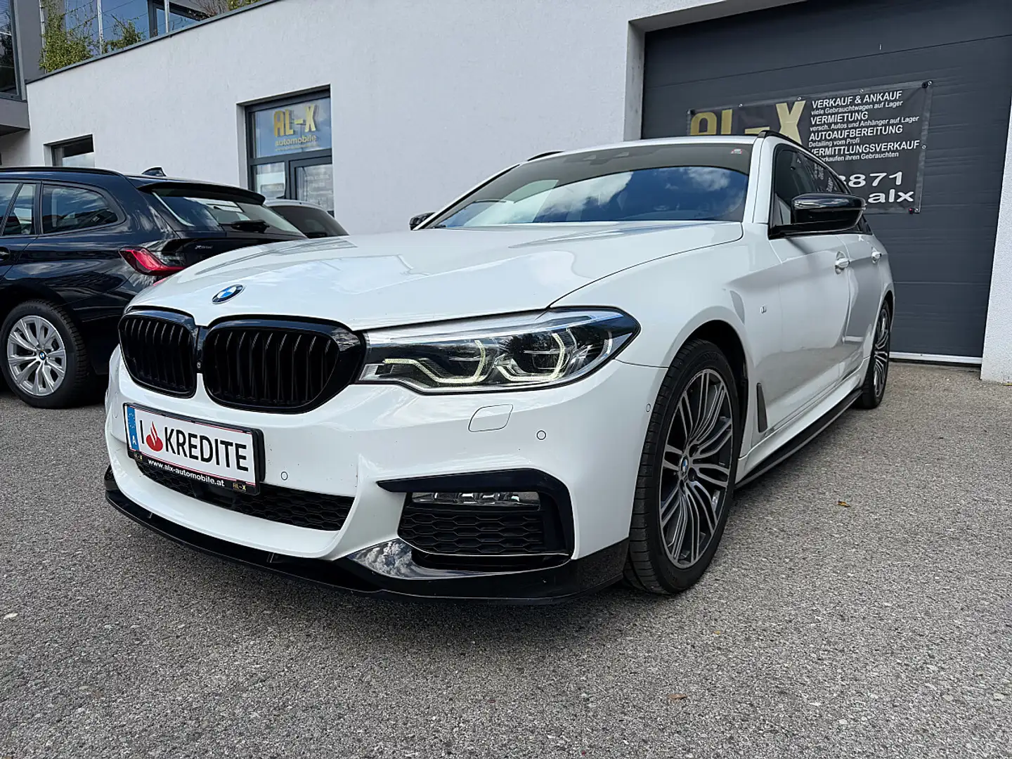 BMW 520 d xDrive Touring Aut. - *M-Paket*HUD*Servicegep... Weiß - 1