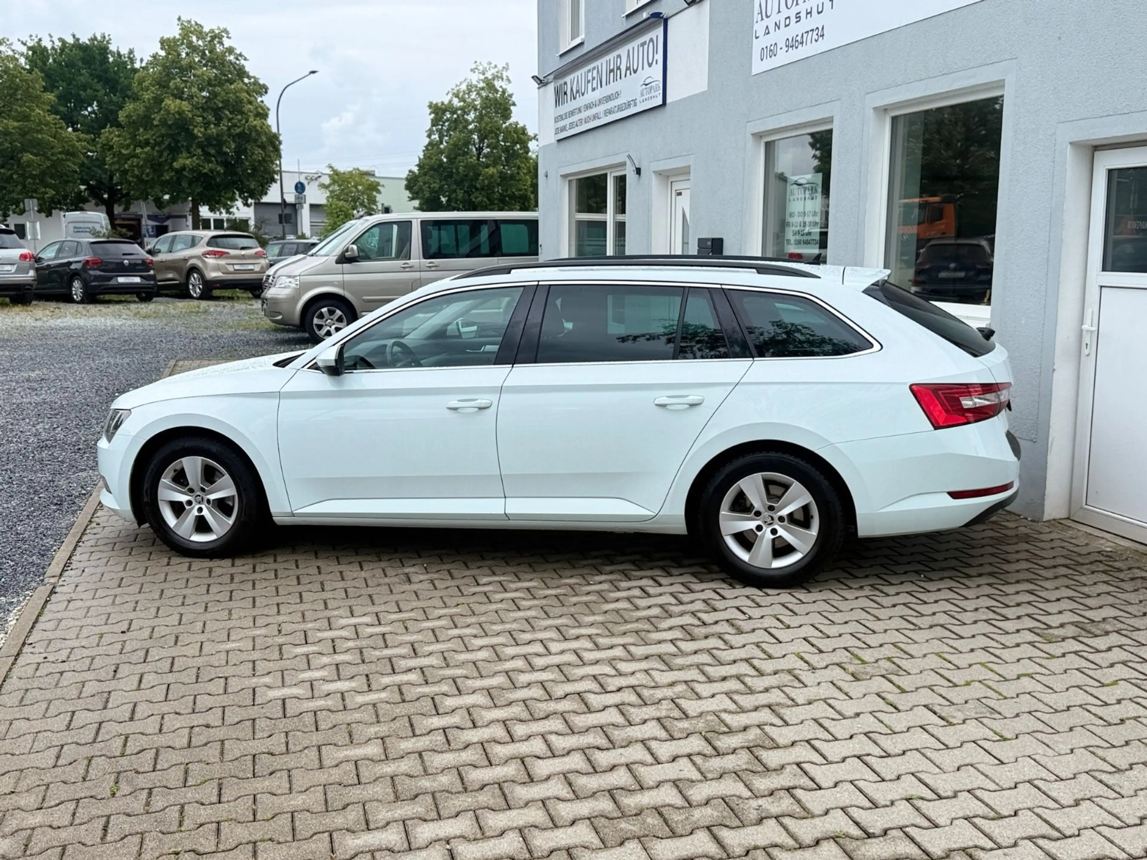 Skoda Superb Combi Ambition I Navi I EU6 — photo 8