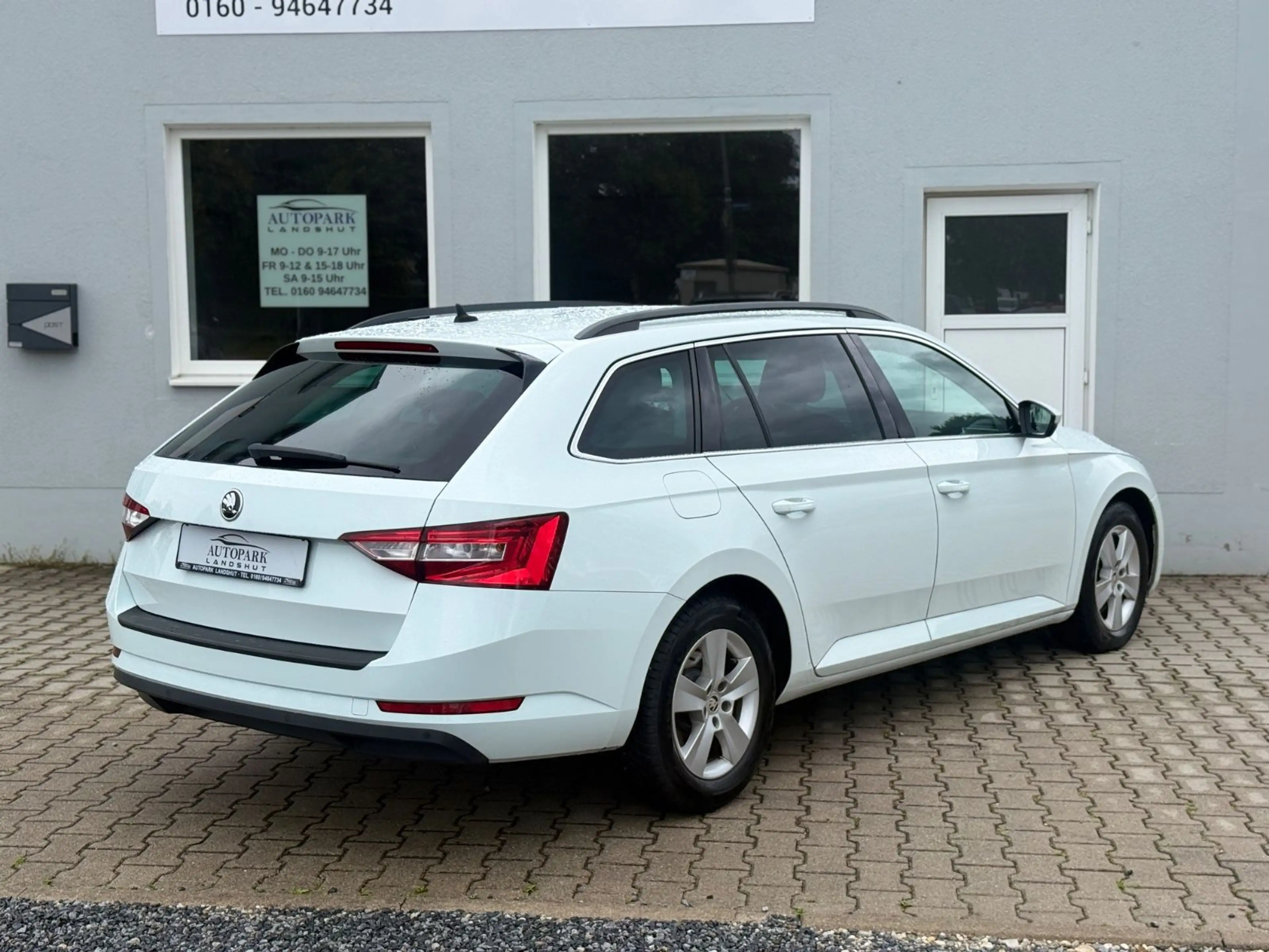 Skoda Superb Combi Ambition I Navi I EU6 — photo 5