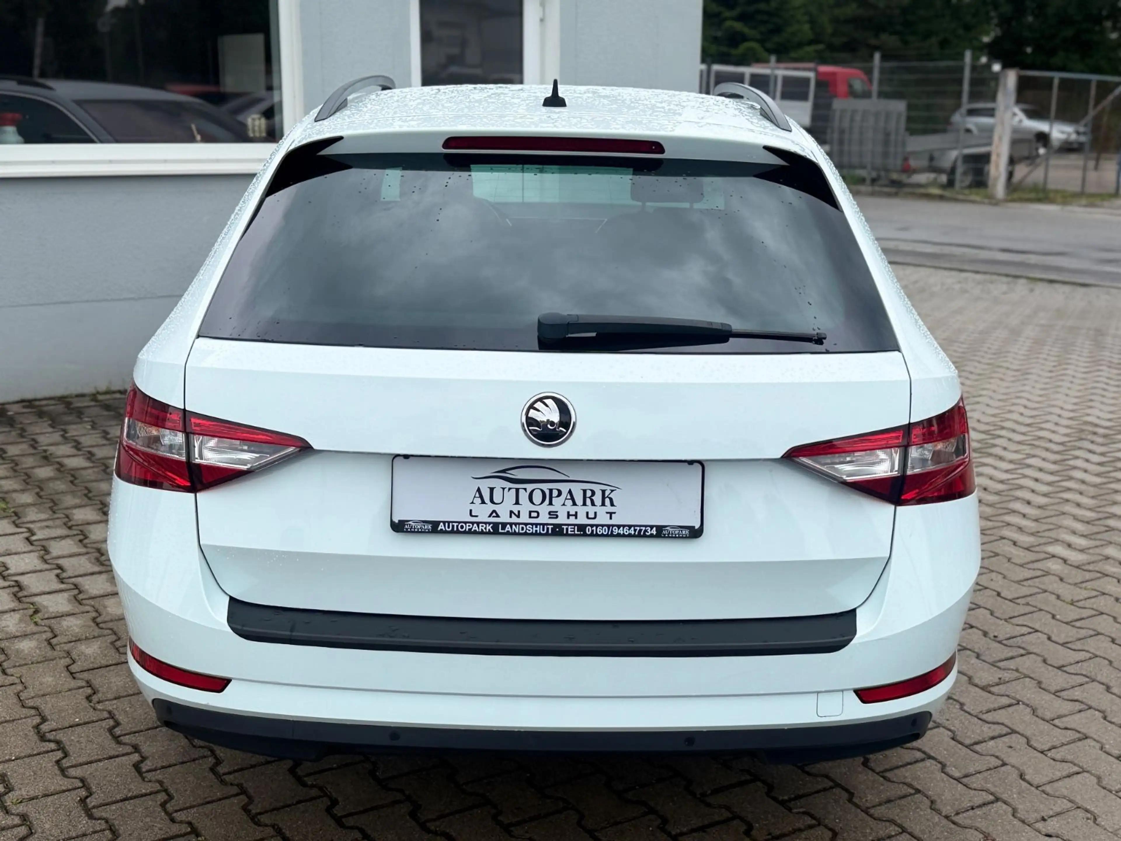 Skoda Superb Combi Ambition I Navi I EU6 — photo 6