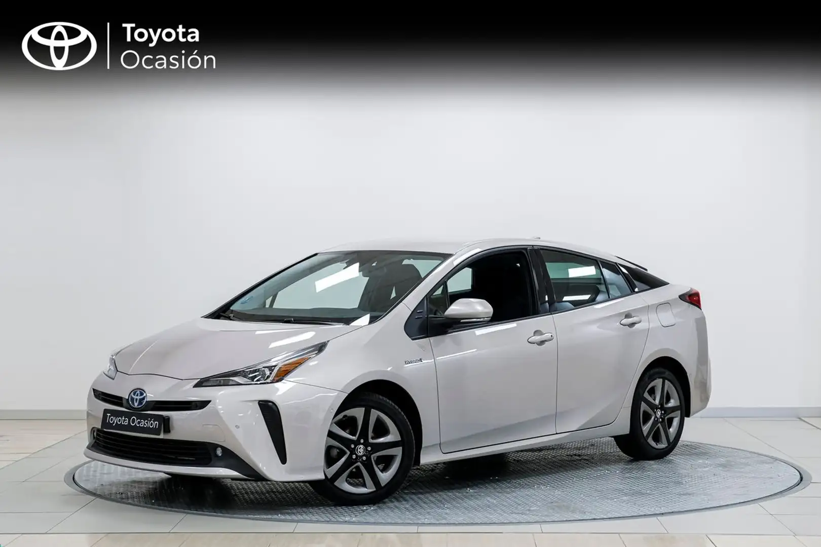 Toyota Prius 125H AWD-i Plateado - 1