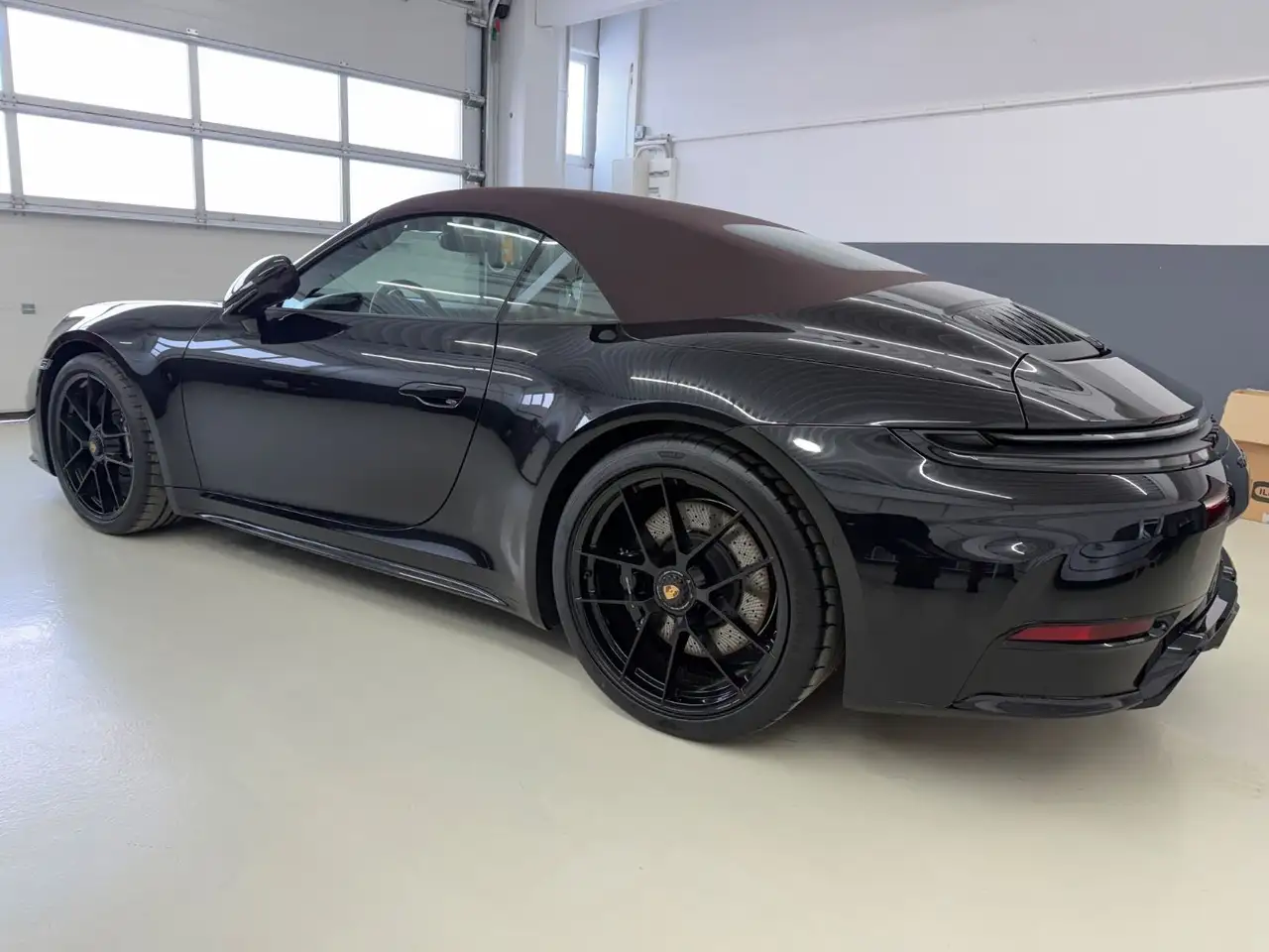 Porsche 911 Carrera 4 GTS T-Hybrid Cabriolet,Liftsystem, 5