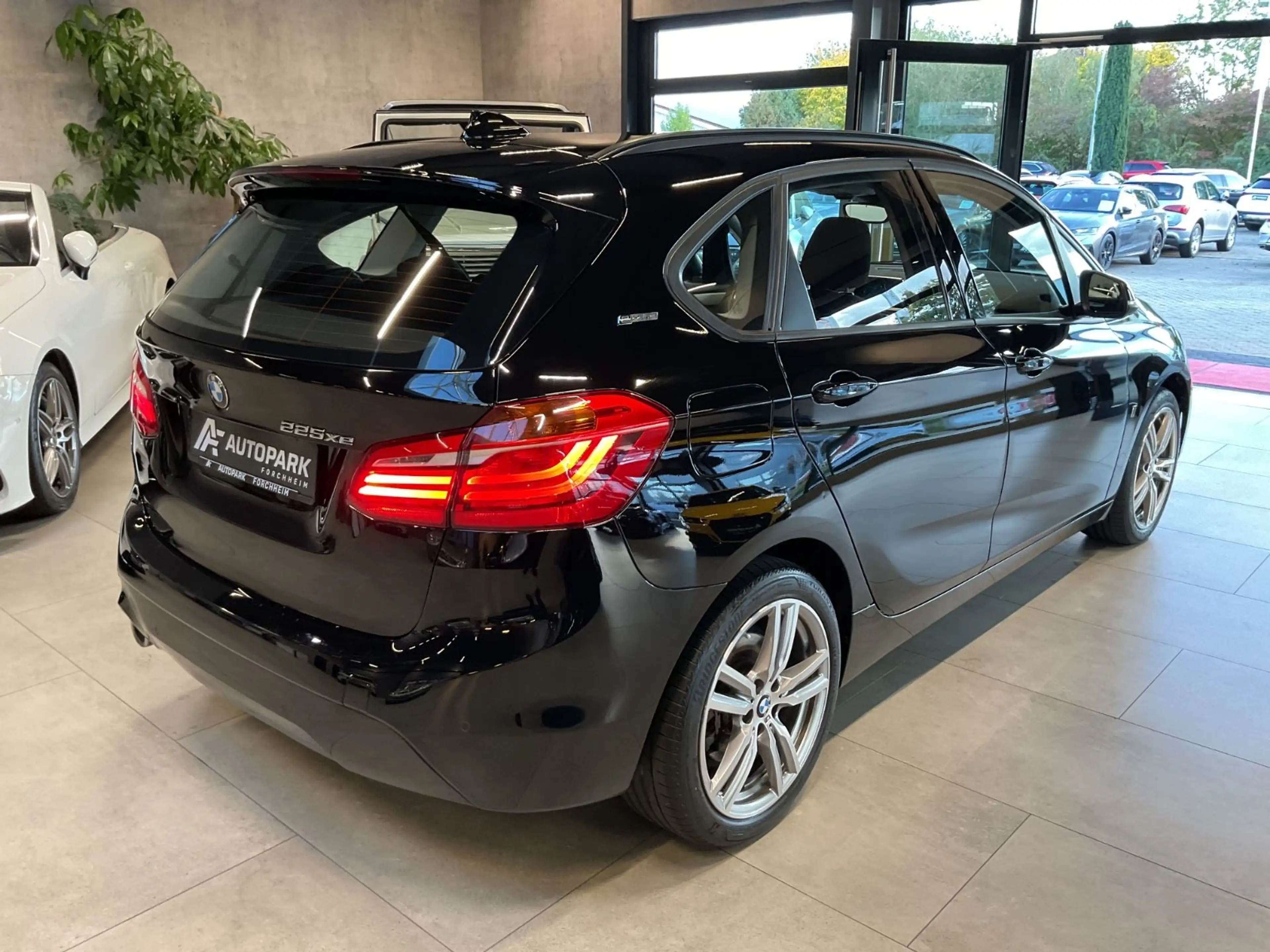 BMW 225 225xe Active Tourer Advantage Navi Sitzh. — photo 4