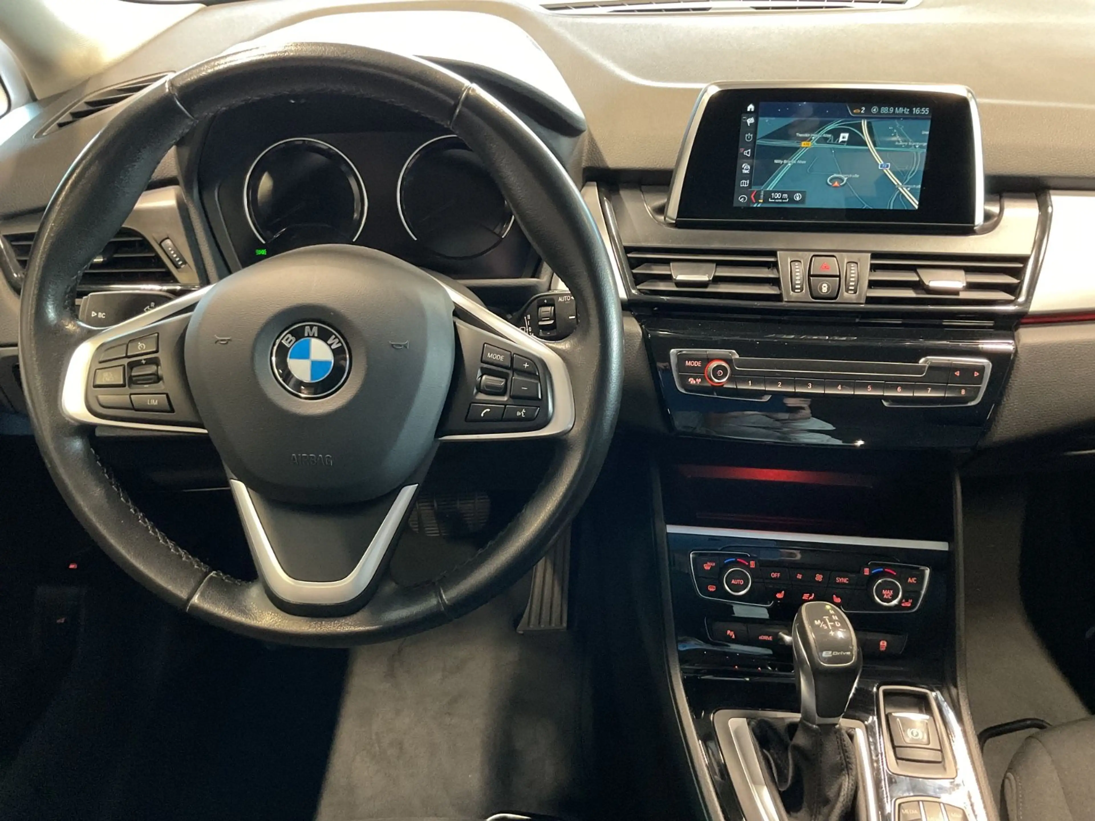 BMW 225 225xe Active Tourer Advantage Navi Sitzh. — photo 11