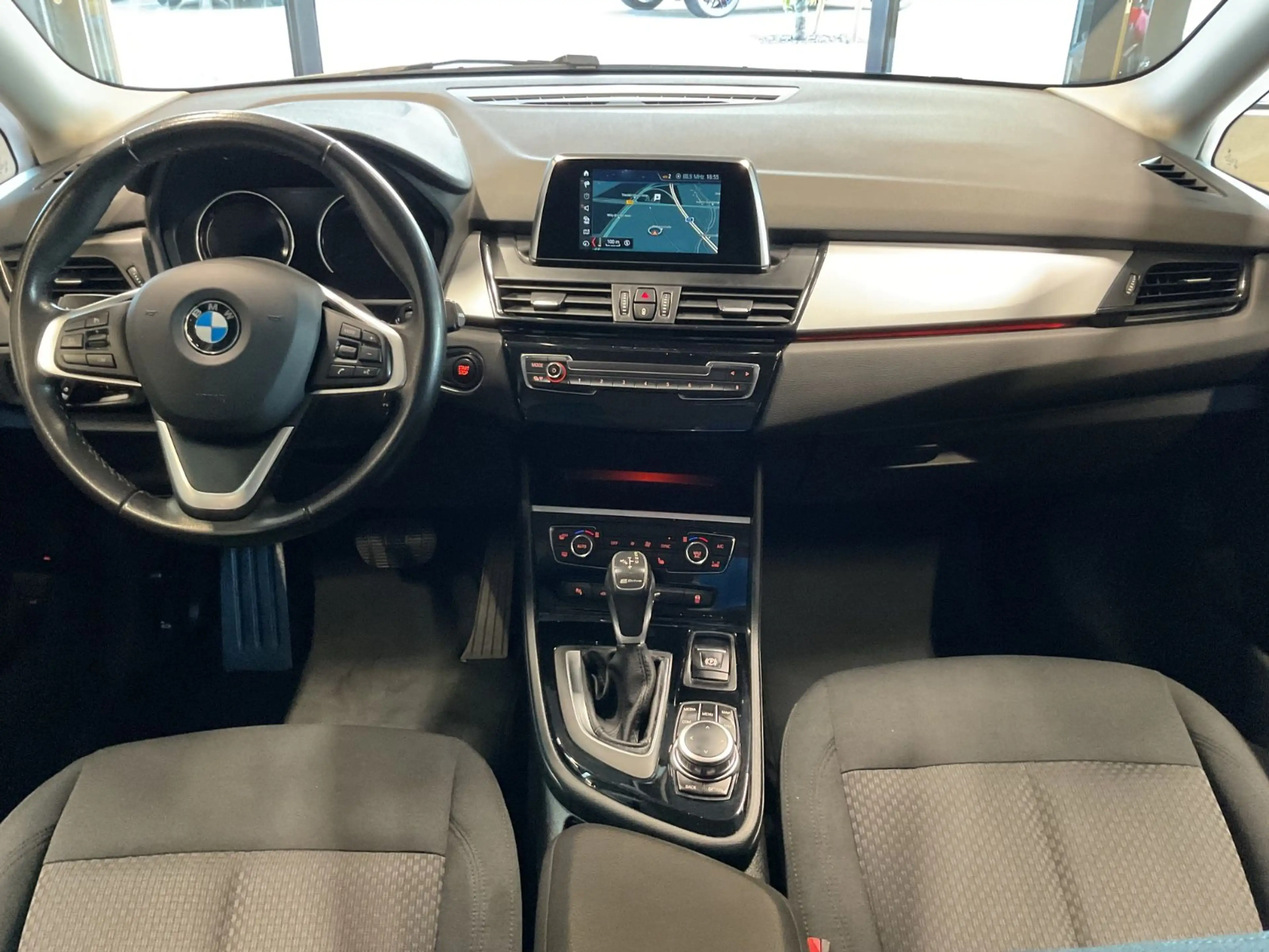 BMW 225 225xe Active Tourer Advantage Navi Sitzh. — photo 12