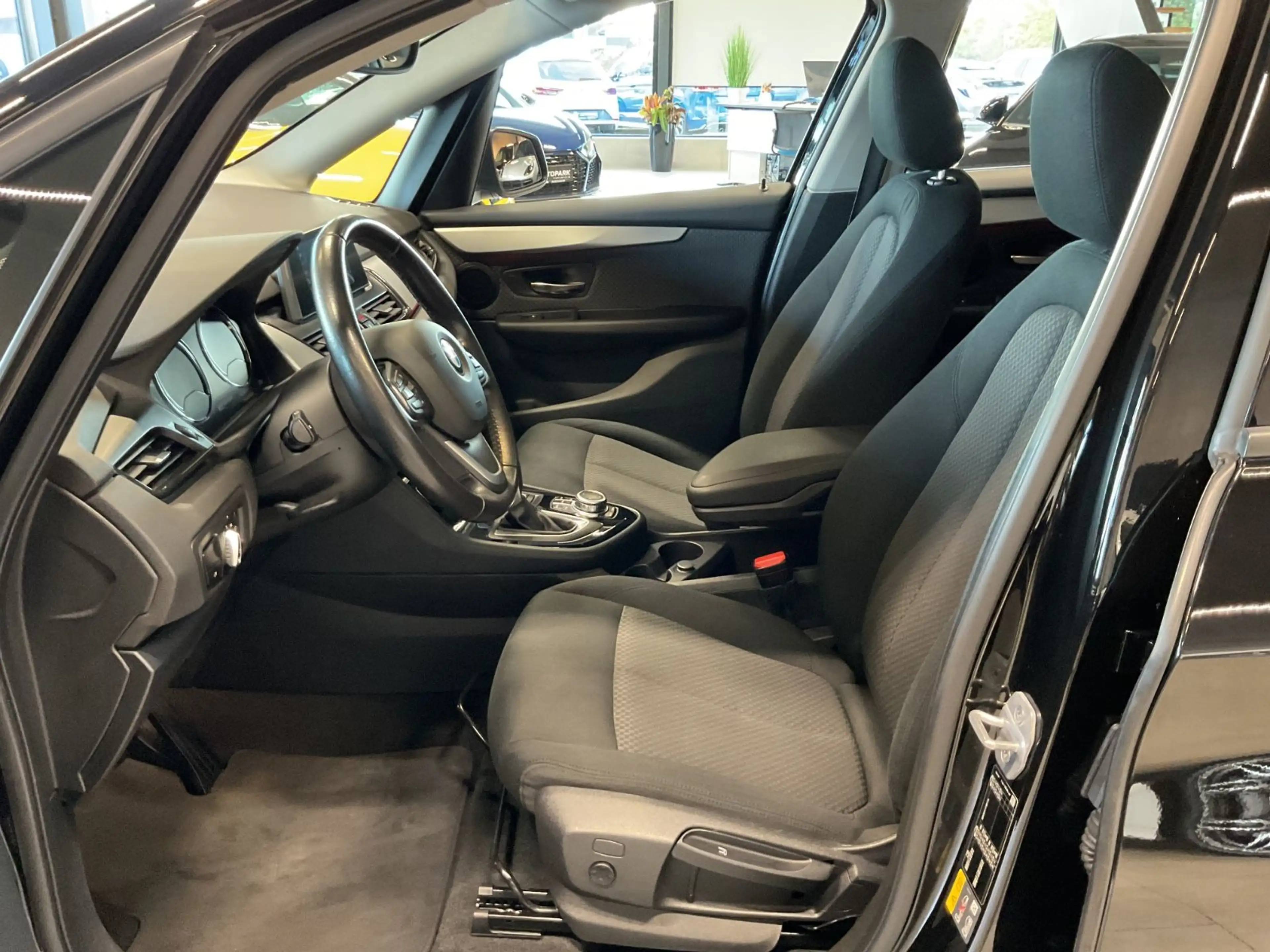 BMW 225 225xe Active Tourer Advantage Navi Sitzh. — photo 7