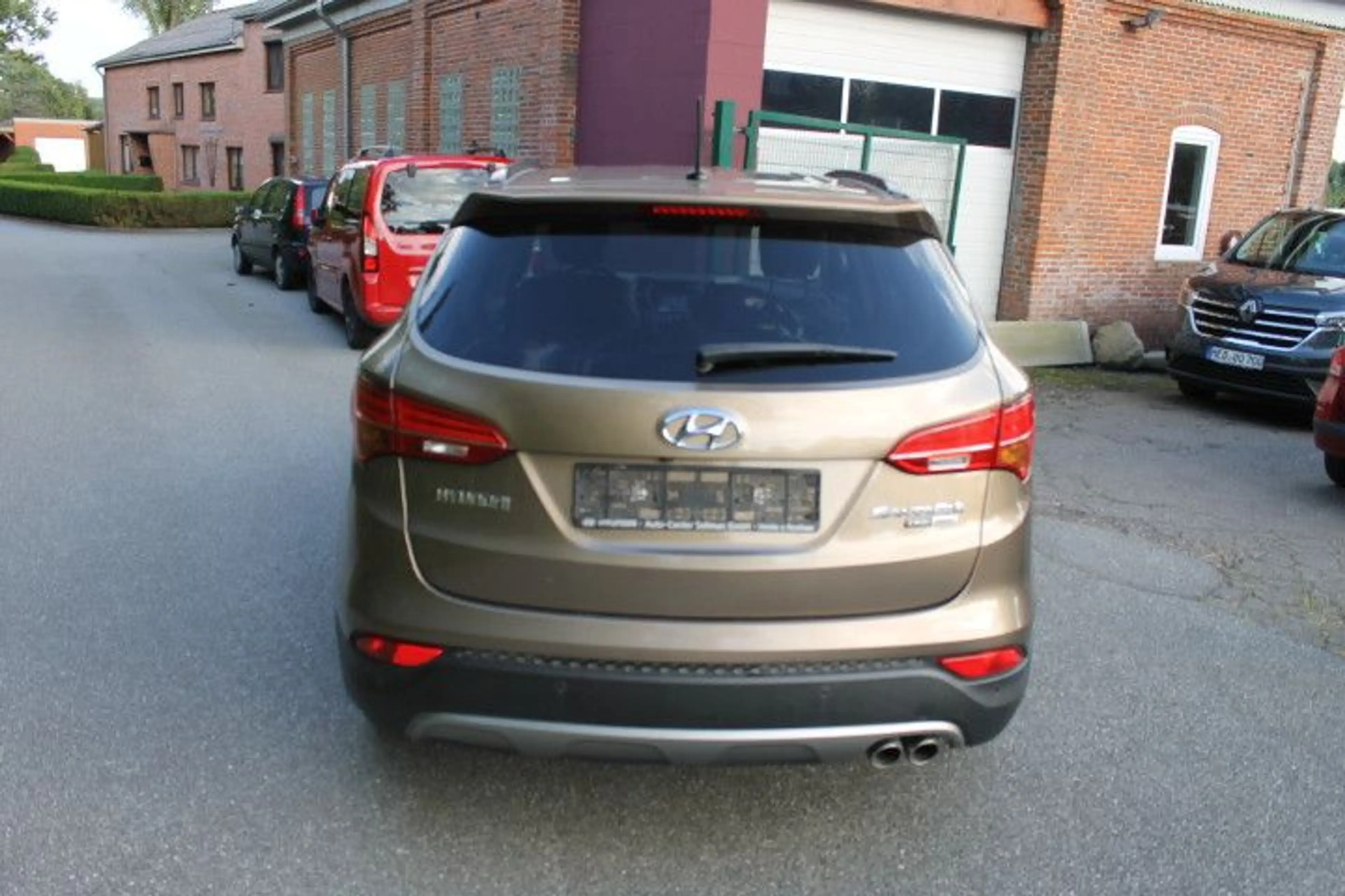 Hyundai SANTA FE Premium 4WD — photo 11