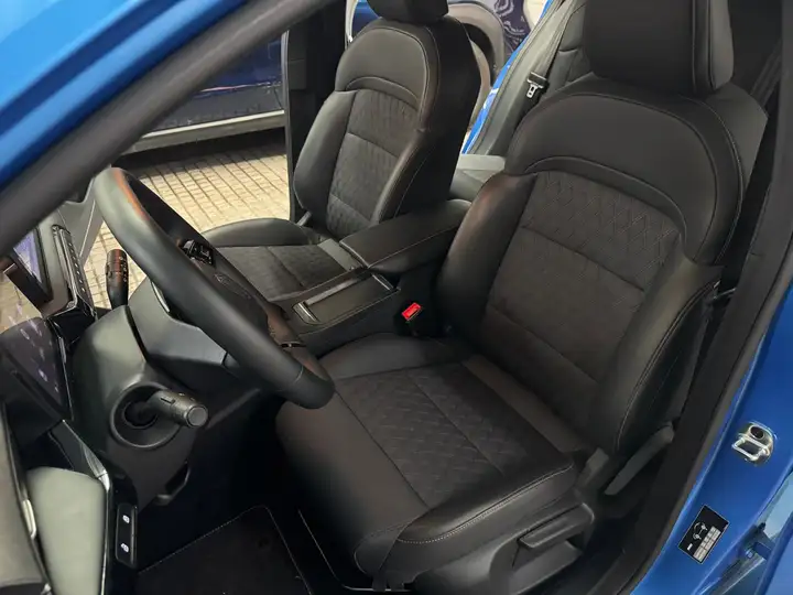 MG ZS 2024, foto 14