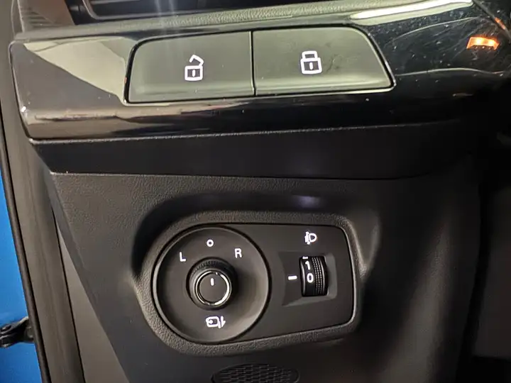 MG ZS 2024, foto 18