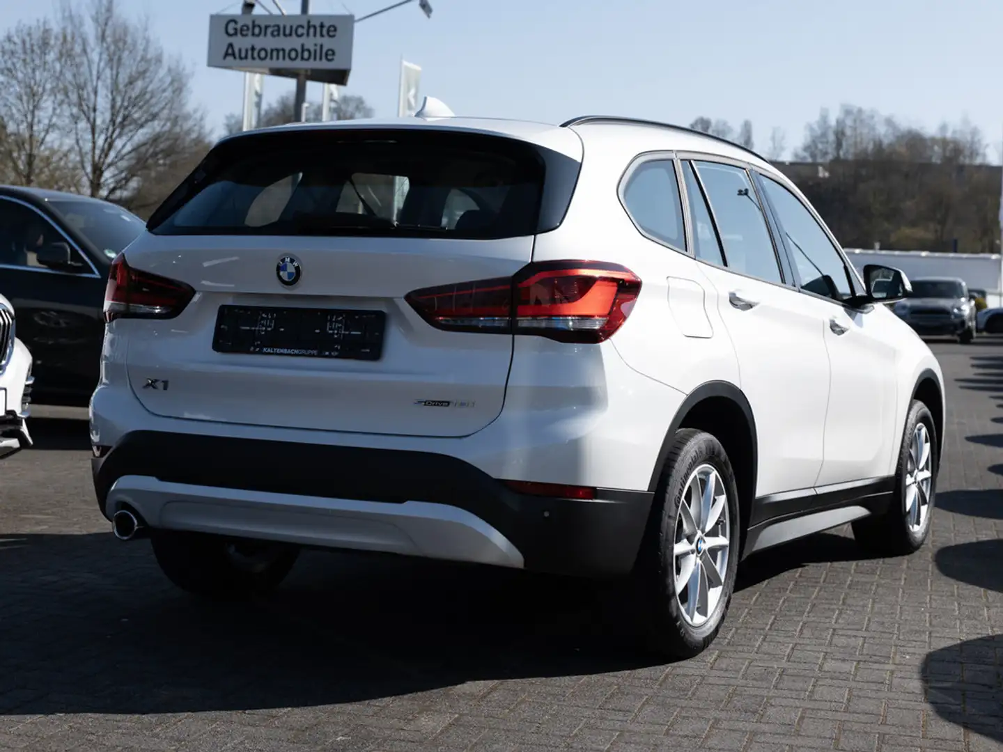 BMW X1 sDrive 18i Advantage NAVI AHK LED SHZ PDC Blanc - 2