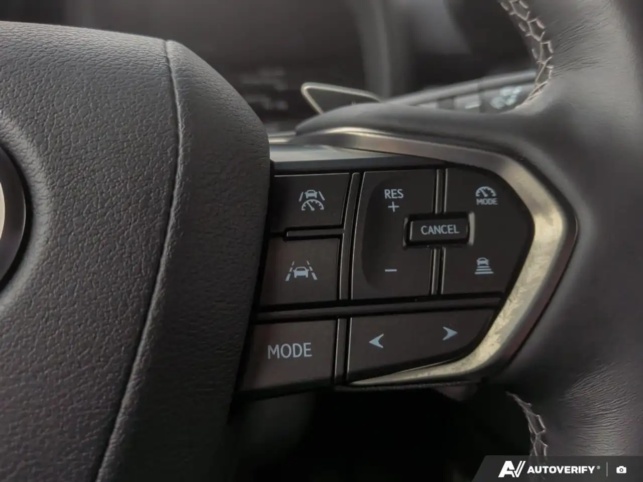 Lexus LX снимка Lexus LX