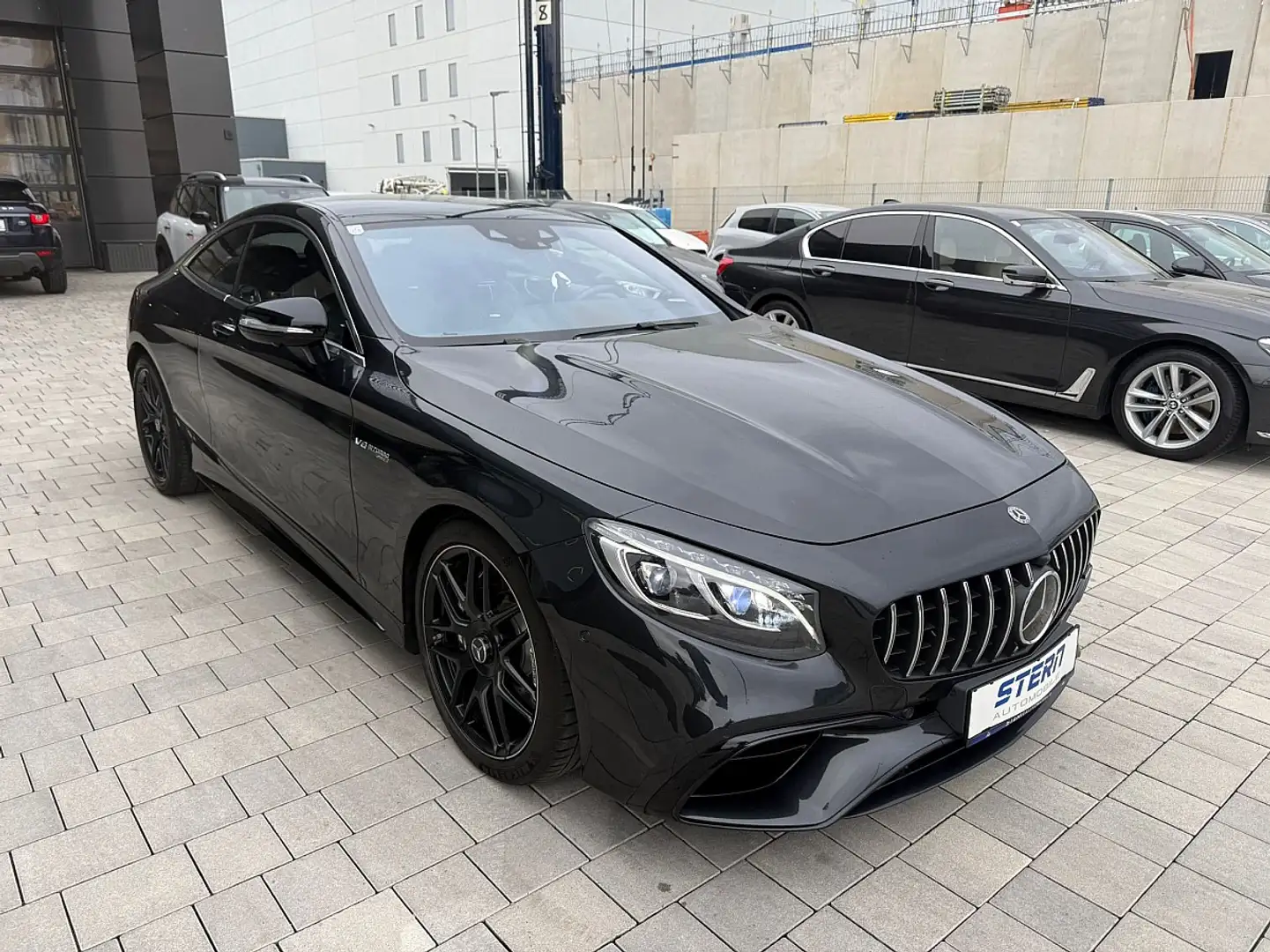 Mercedes-Benz S 63 AMG 4MATIC+ Coupe Aut. *CARBON*HUD*DESIGNO*BURMESTER Schwarz - 2