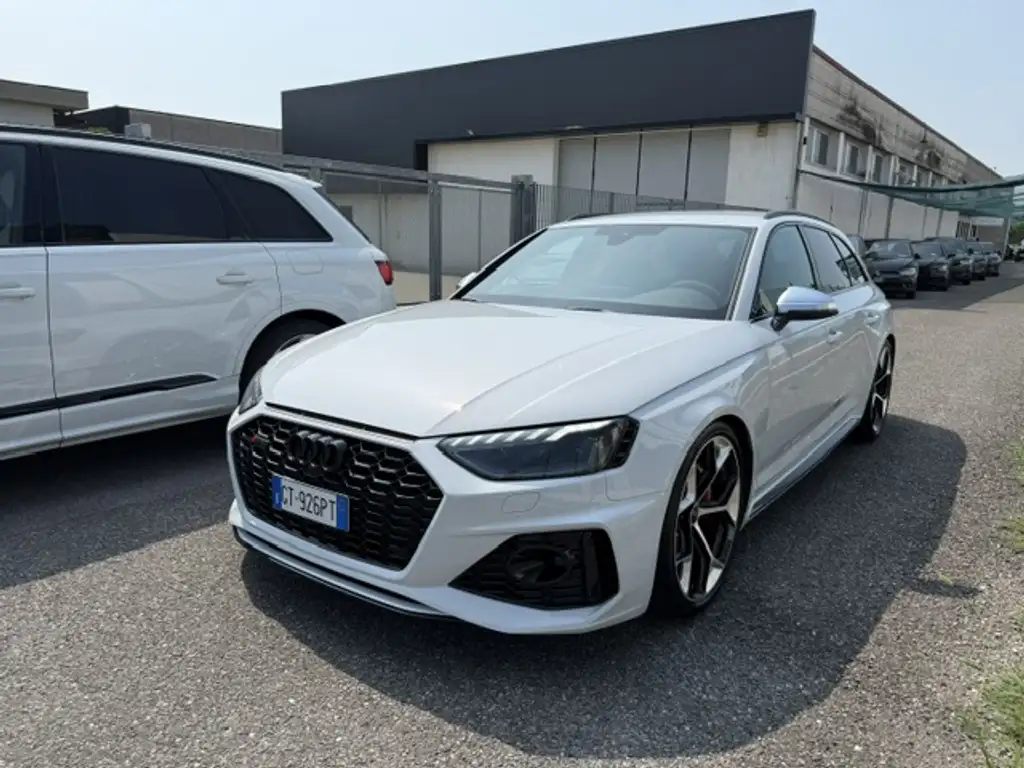 Audi RS4 2024 из Европы — купить под ключ
