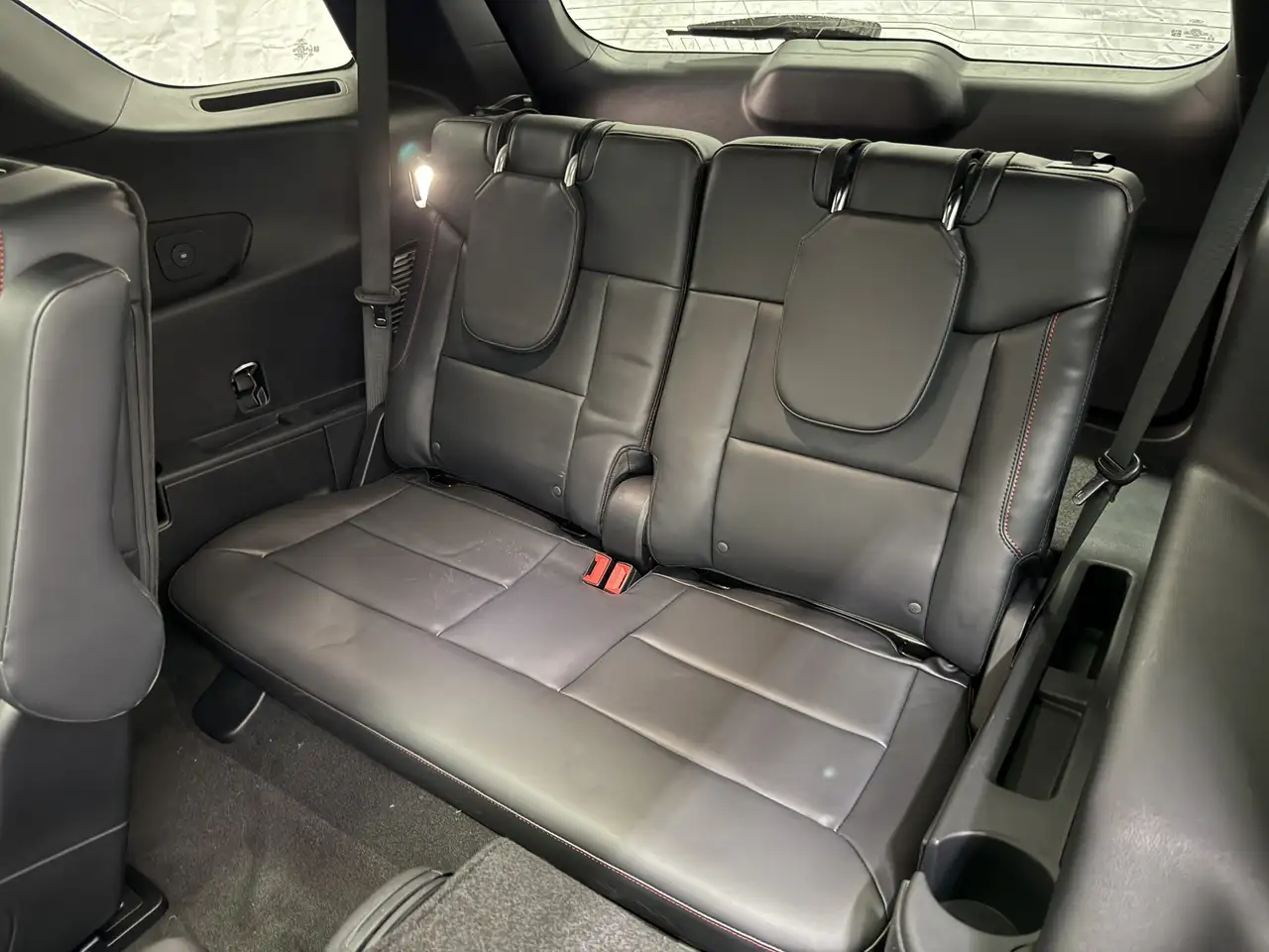 Ford Explorer снимка Ford Explorer