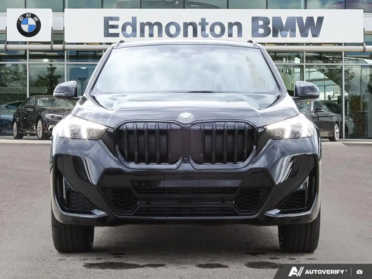 BMW X1 снимка BMW X1