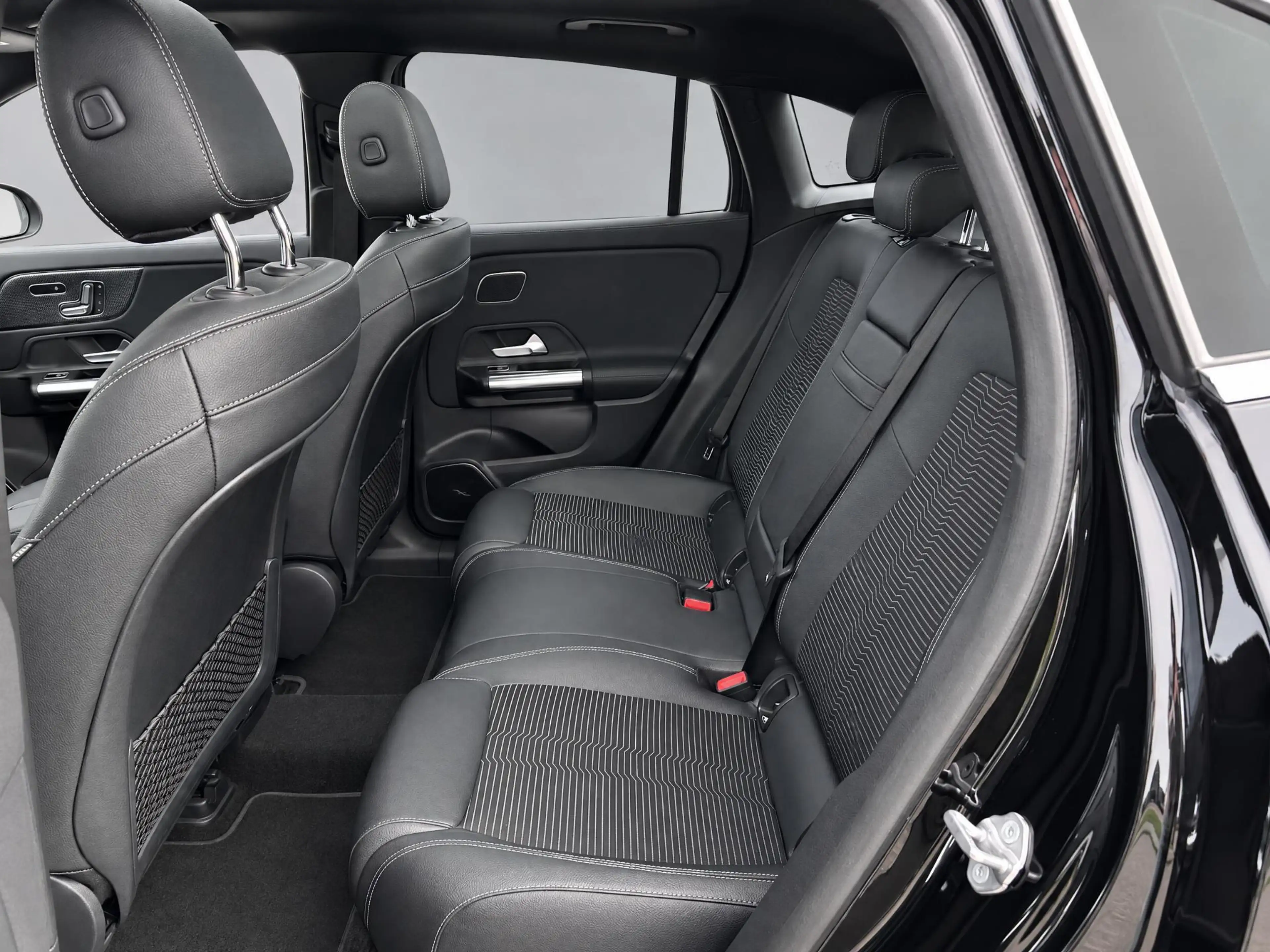 Mercedes-Benz EQA 250 Business Solution Luxury 67 kWh | Panoramadak | Bu — photo 10