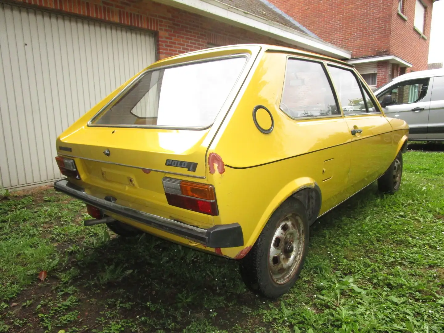 Volkswagen Polo - 2