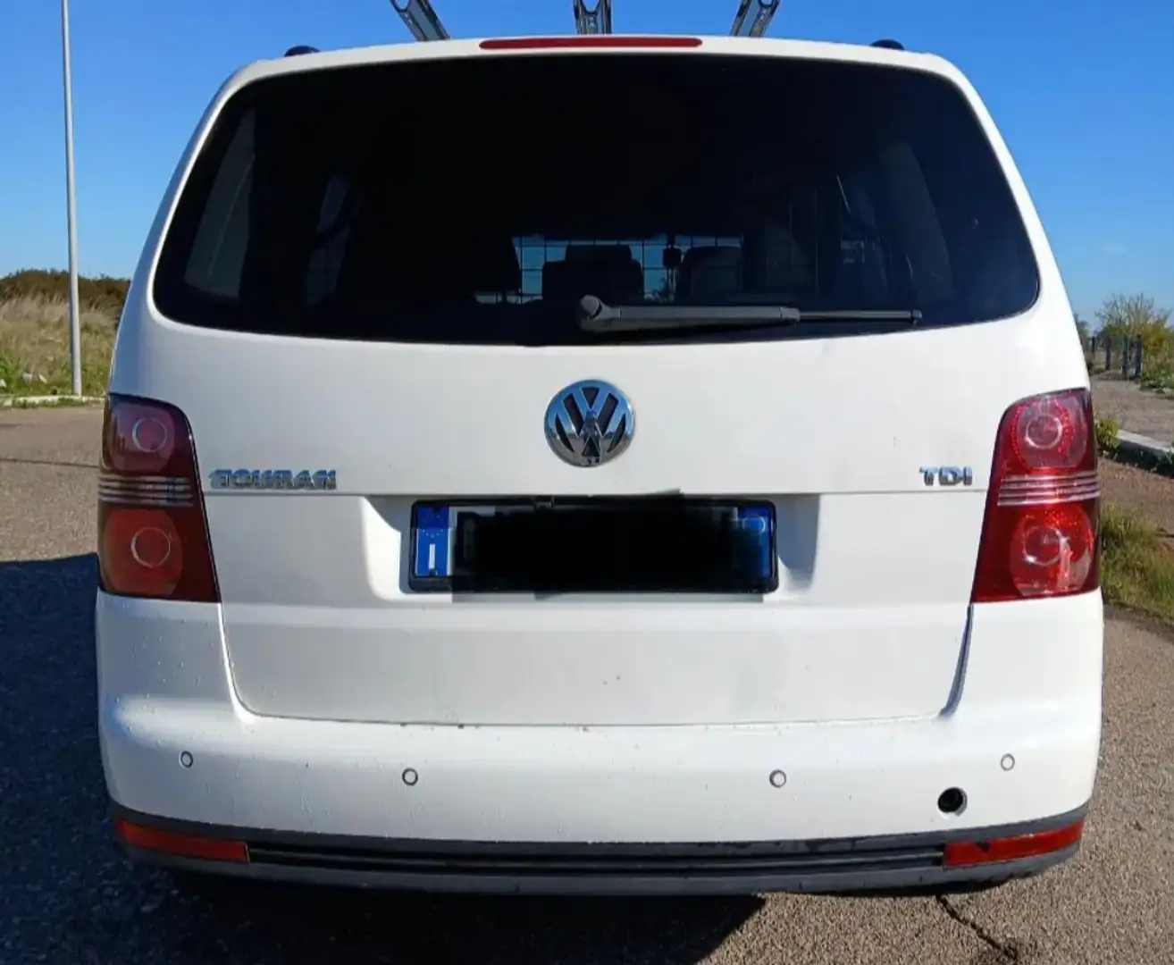 Volkswagen Touran Bianco - 1