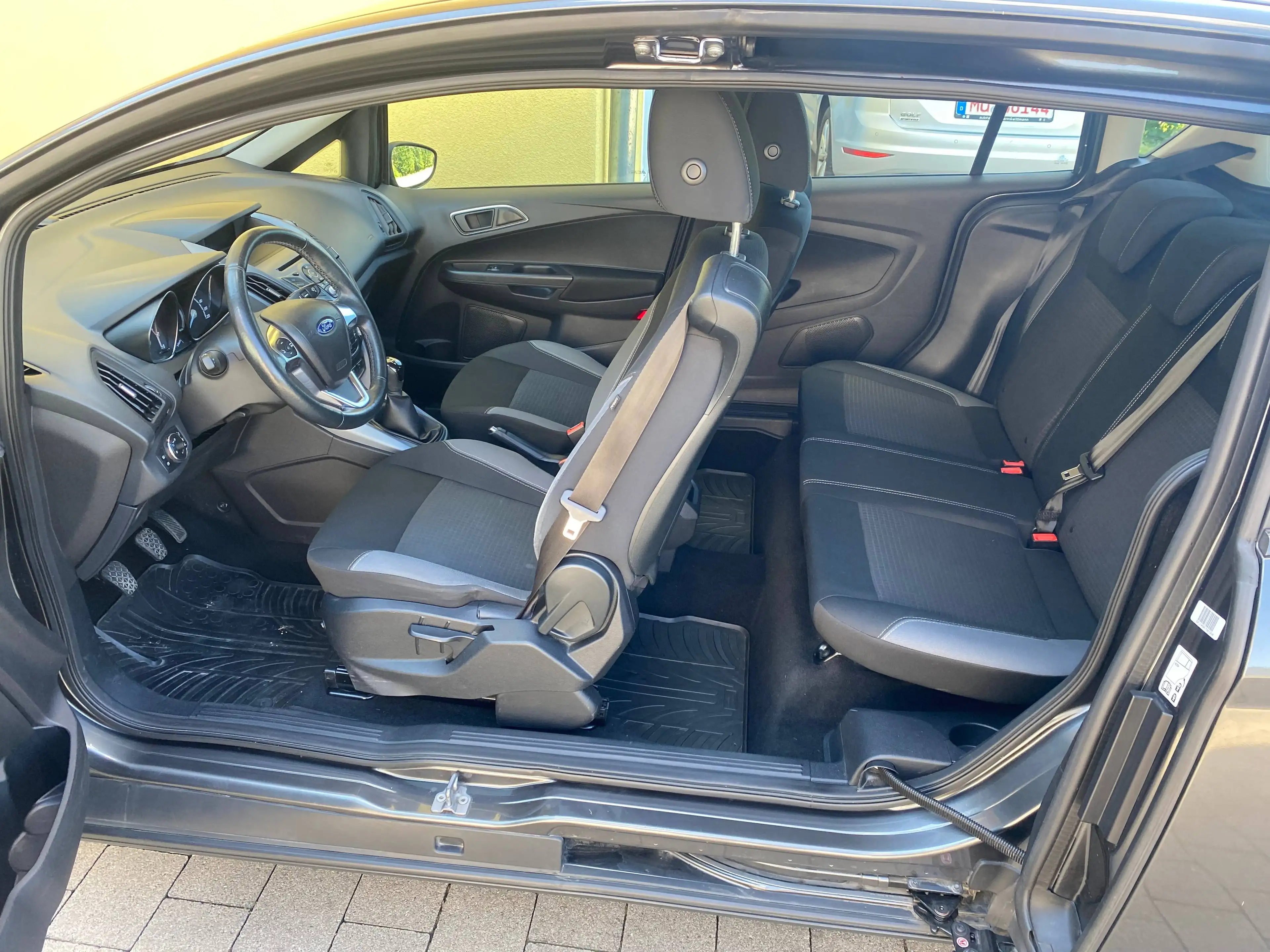 Ford B-Max Sync Edition — photo 6
