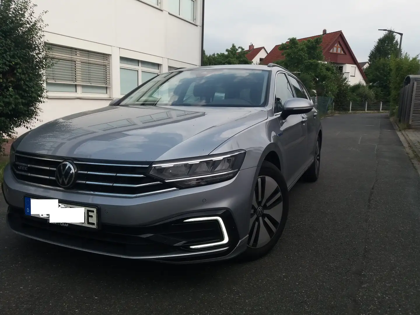 Volkswagen Passat Variant Passat Variant 1.4 TSI Plug-In-Hybrid DSG GTE Silber - 1