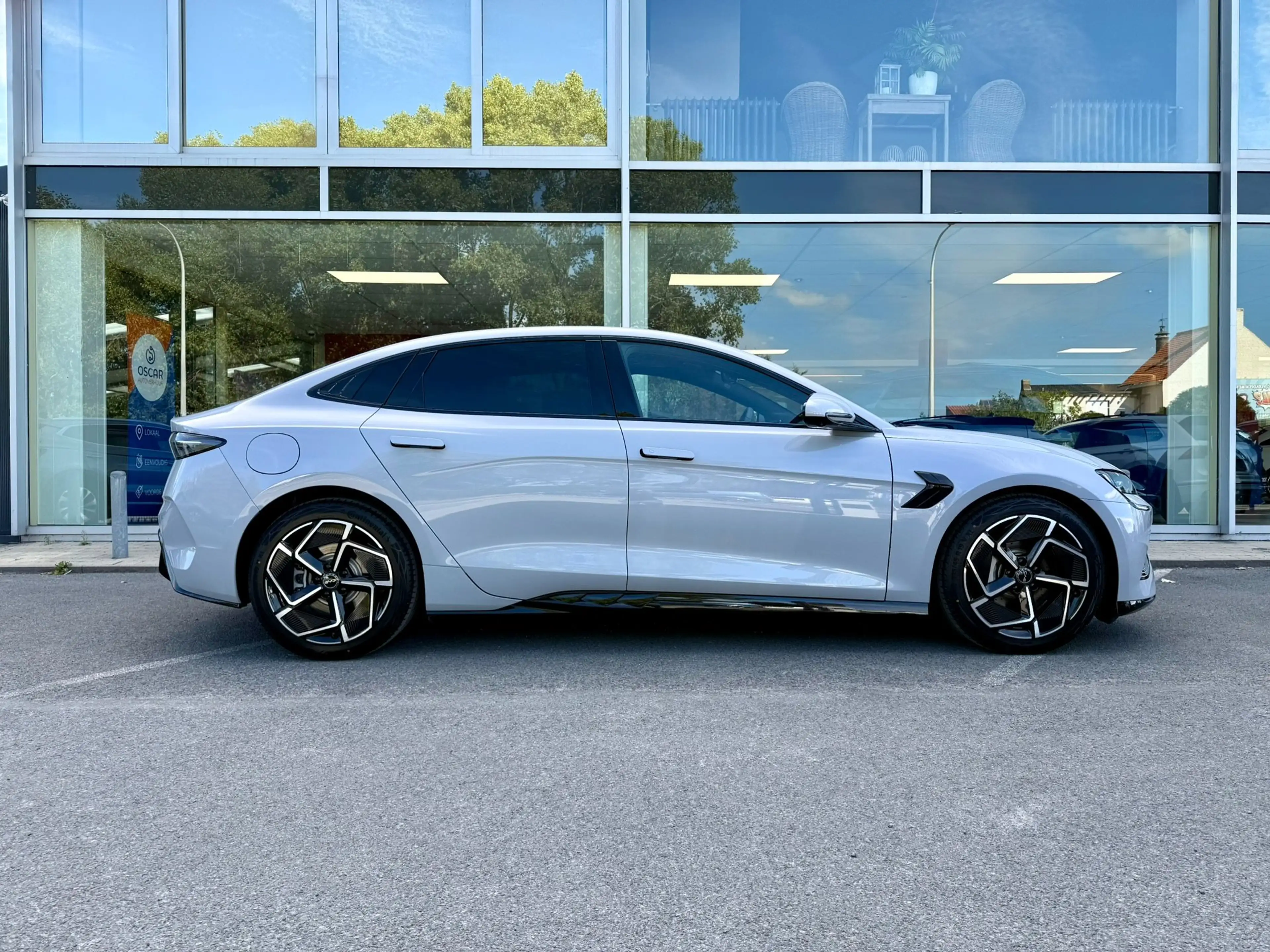 BYD Seal SEALDESIGN  82.5 KWH / CARPLAY / 360° / PANO — photo 9