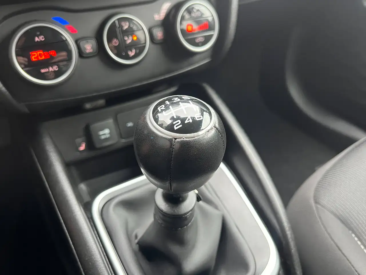 Fiat Tipo SW 1.4 Turbo Navigatie/LED/Zetelverwarming/Trekhaak/...!!, миниатюра 21