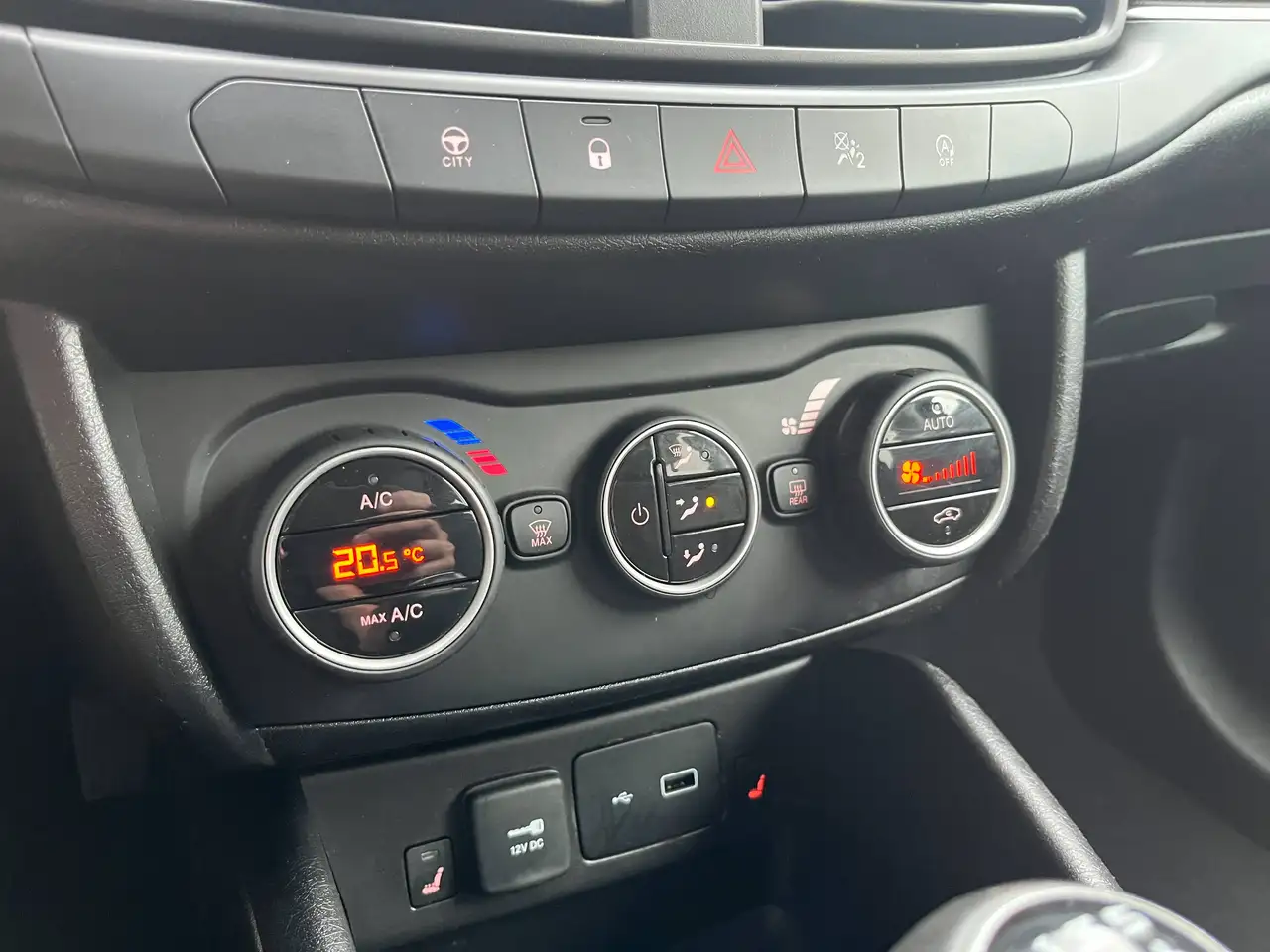 Fiat Tipo SW 1.4 Turbo Navigatie/LED/Zetelverwarming/Trekhaak/...!!, миниатюра 23