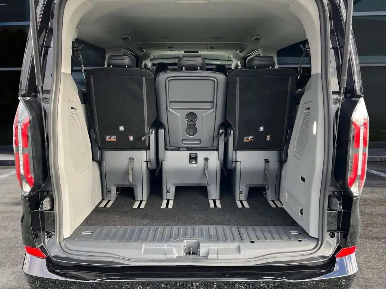 Ford Tourneo Custom L2 Titanium X 5 J. Garantie Leder 10