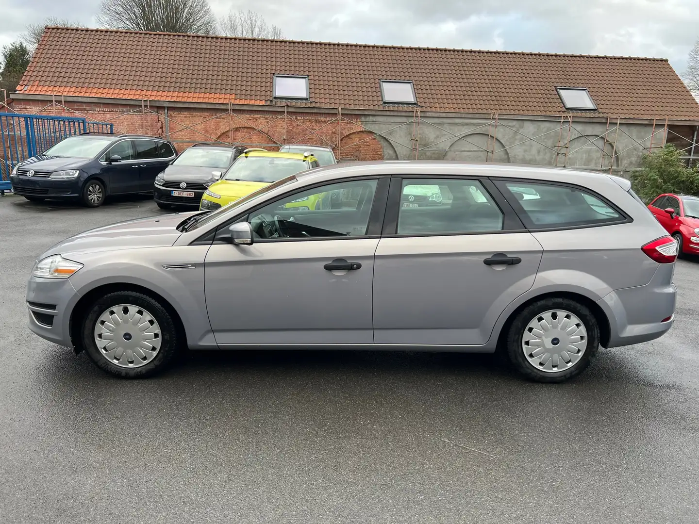 Ford Mondeo 1.6 TDCi ECOnetic Business Edition Grey - 1