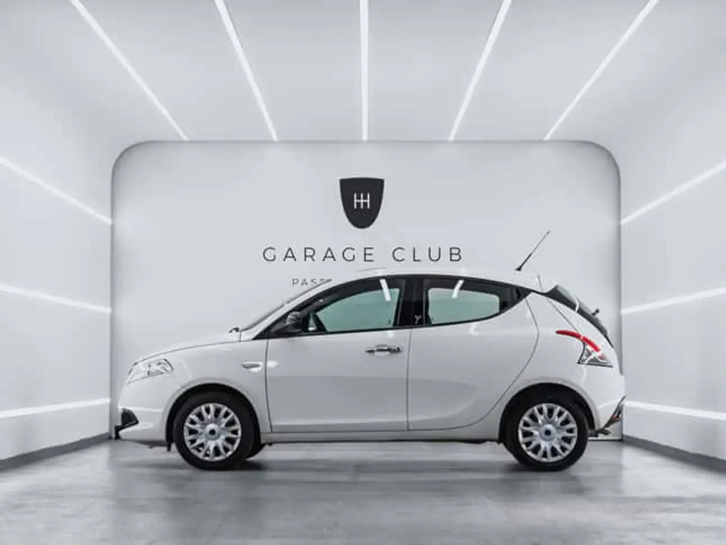 Lancia Ypsilon 1.2 evo II Silver - 2