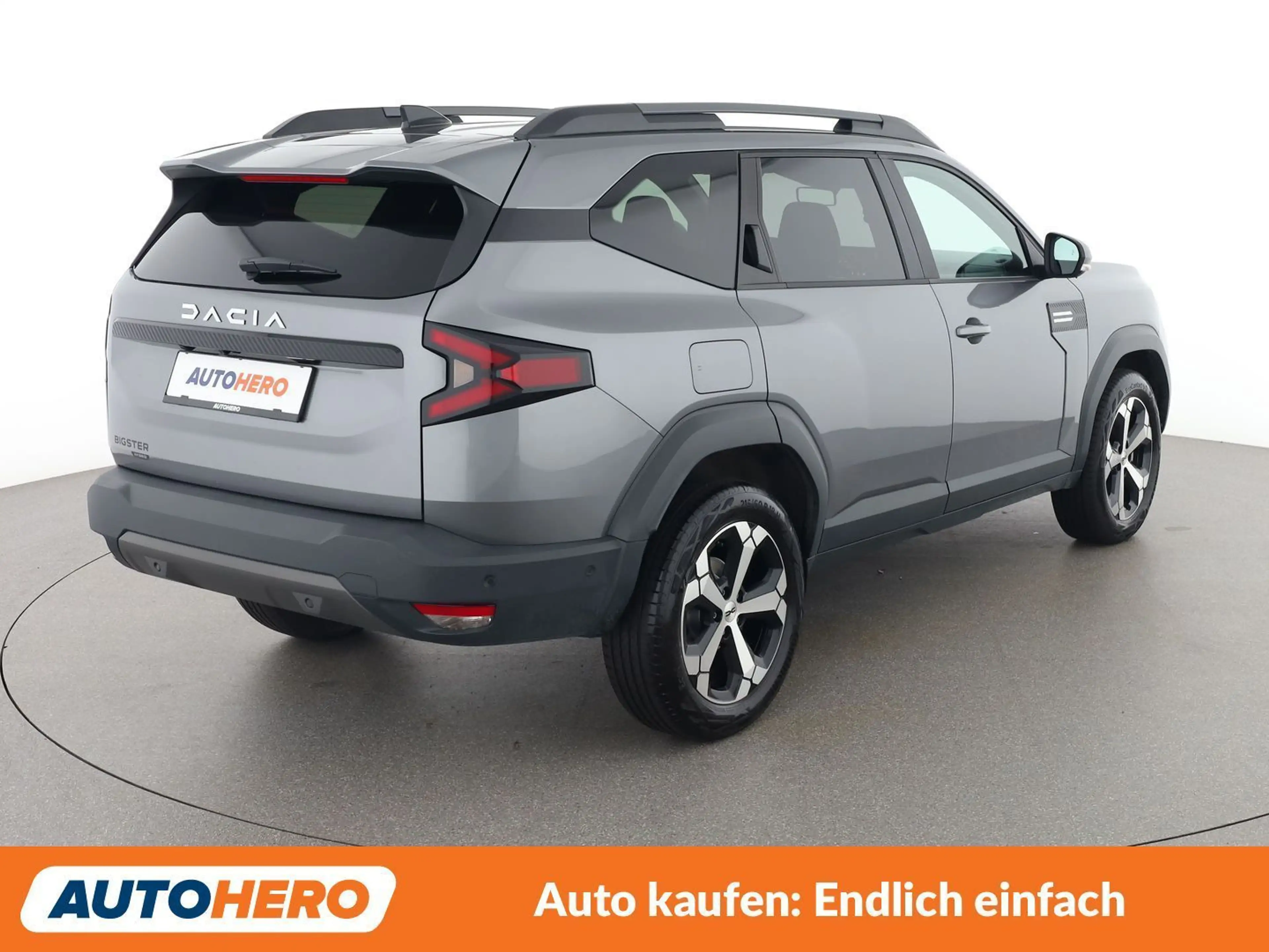 Dacia Bigster 1.8 Hybrid E-Tech Journey — photo 6