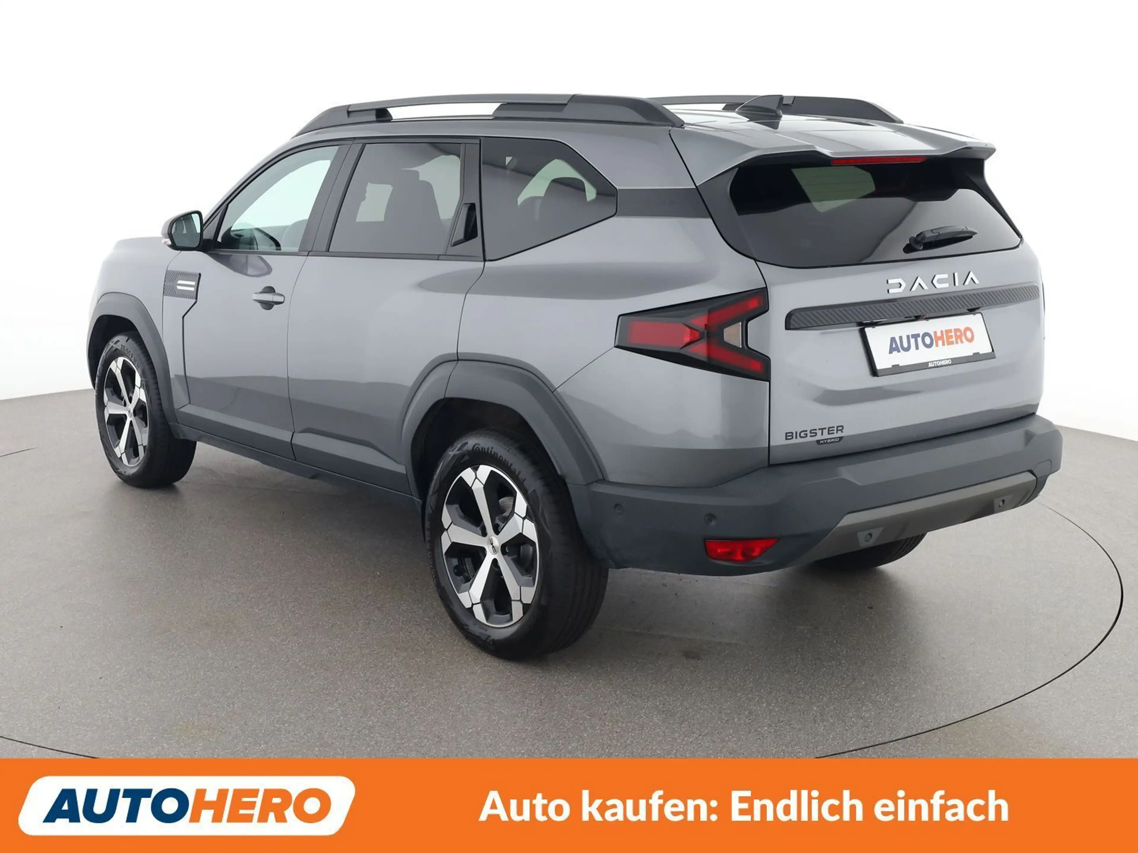 Dacia Bigster 1.8 Hybrid E-Tech Journey — photo 4