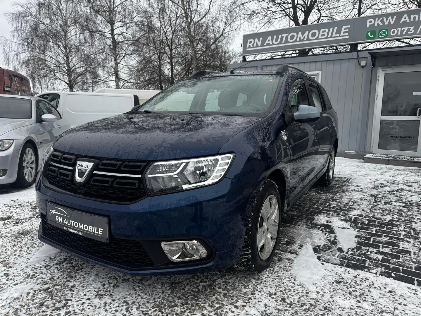 Dacia Logan Laureate AHK KAMERA NAVI Blau - 1