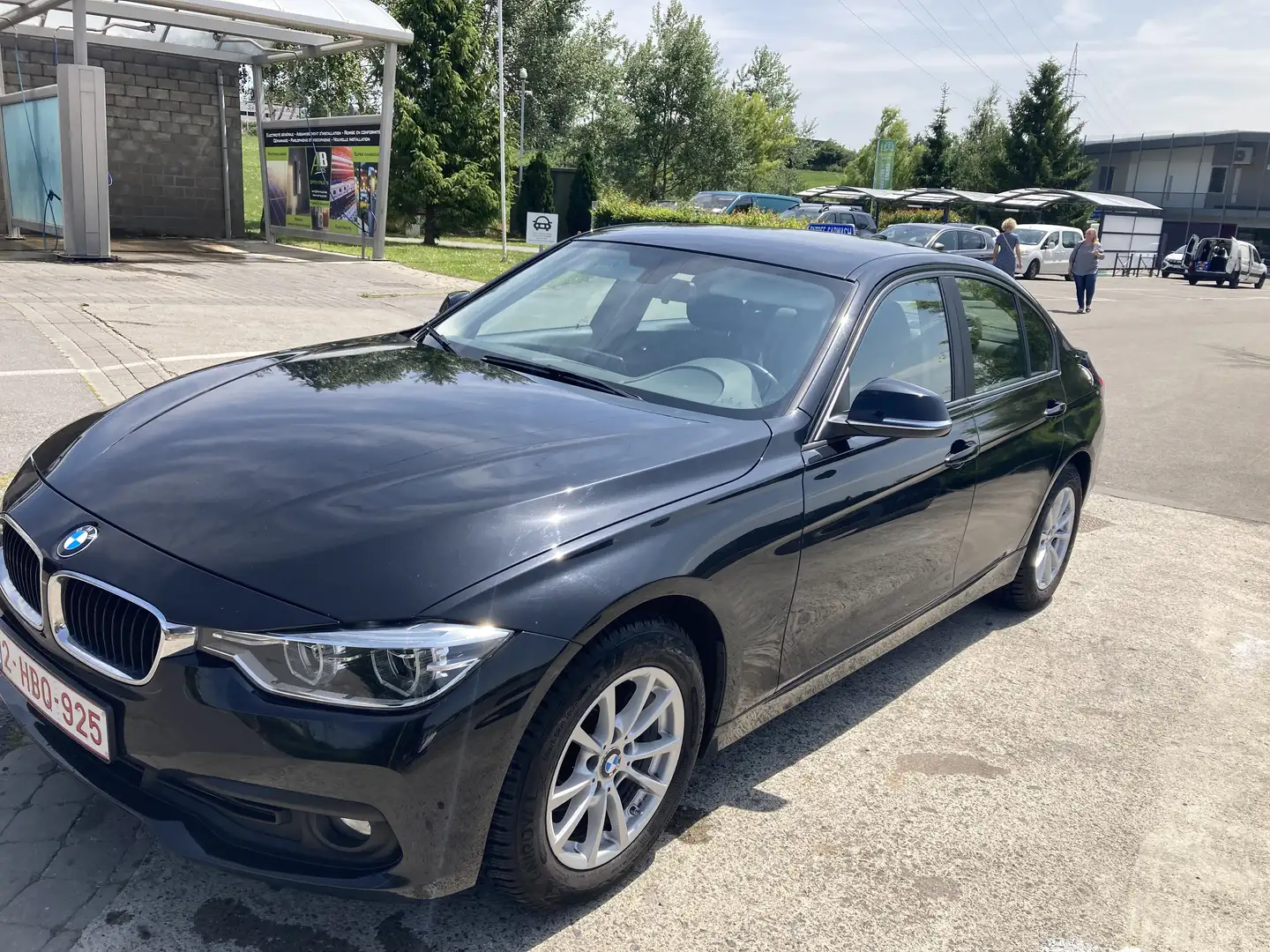 BMW 318 318i - 2