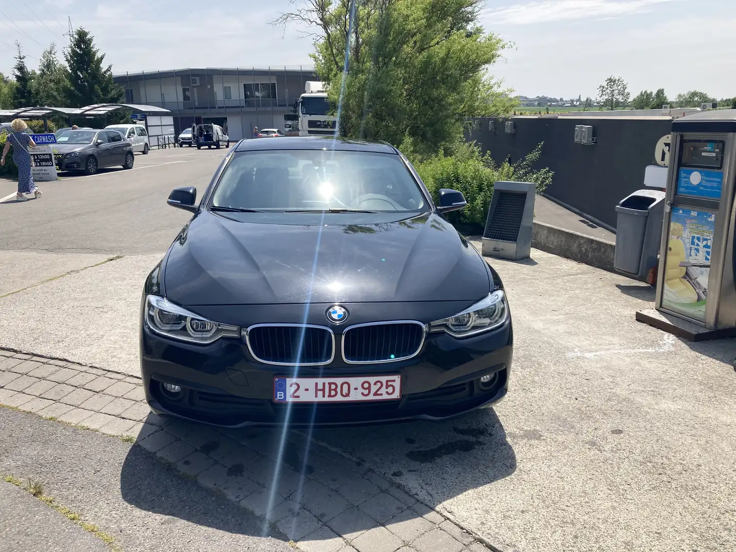 BMW 318 318i - 1