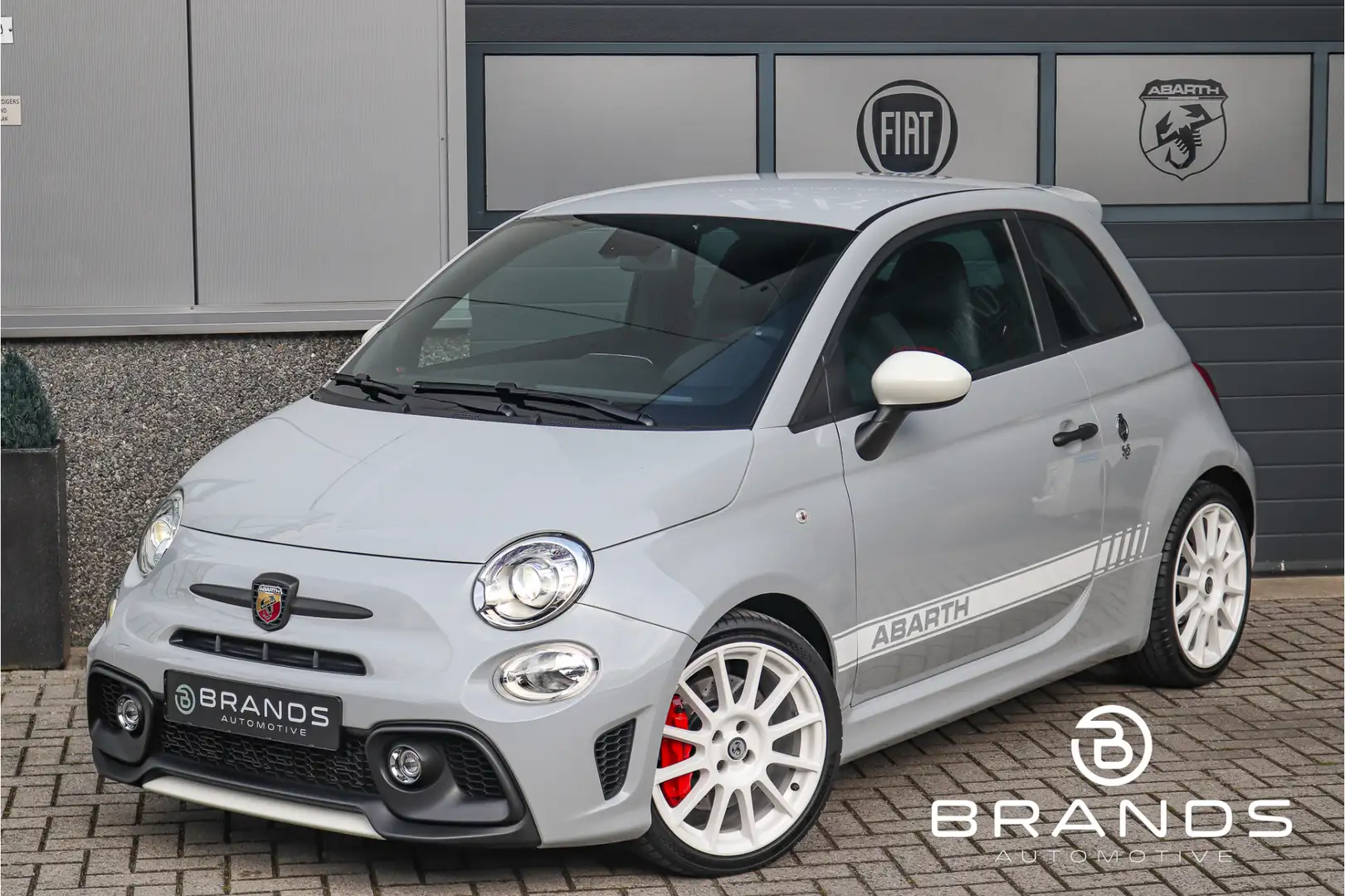 Abarth 595 1.4 T-Jet Esseesse 70 1e eig Vol optie Carbon Gara Grijs - 1