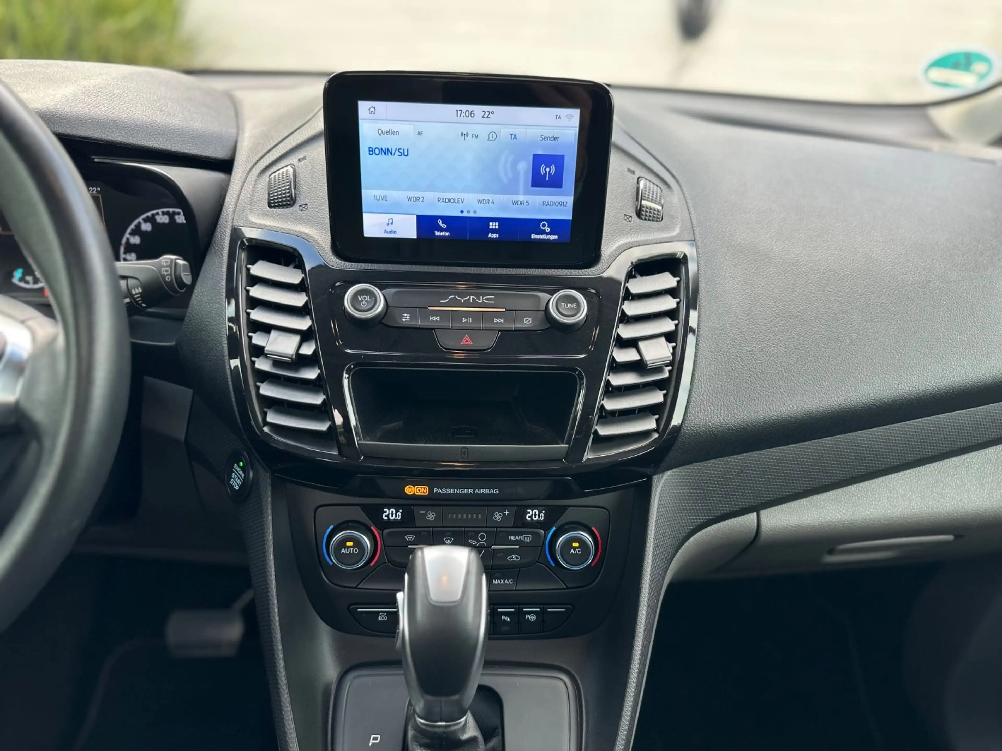 Ford Grand Tourneo Connect Titanium,Auto,52000KM,LED — photo 13